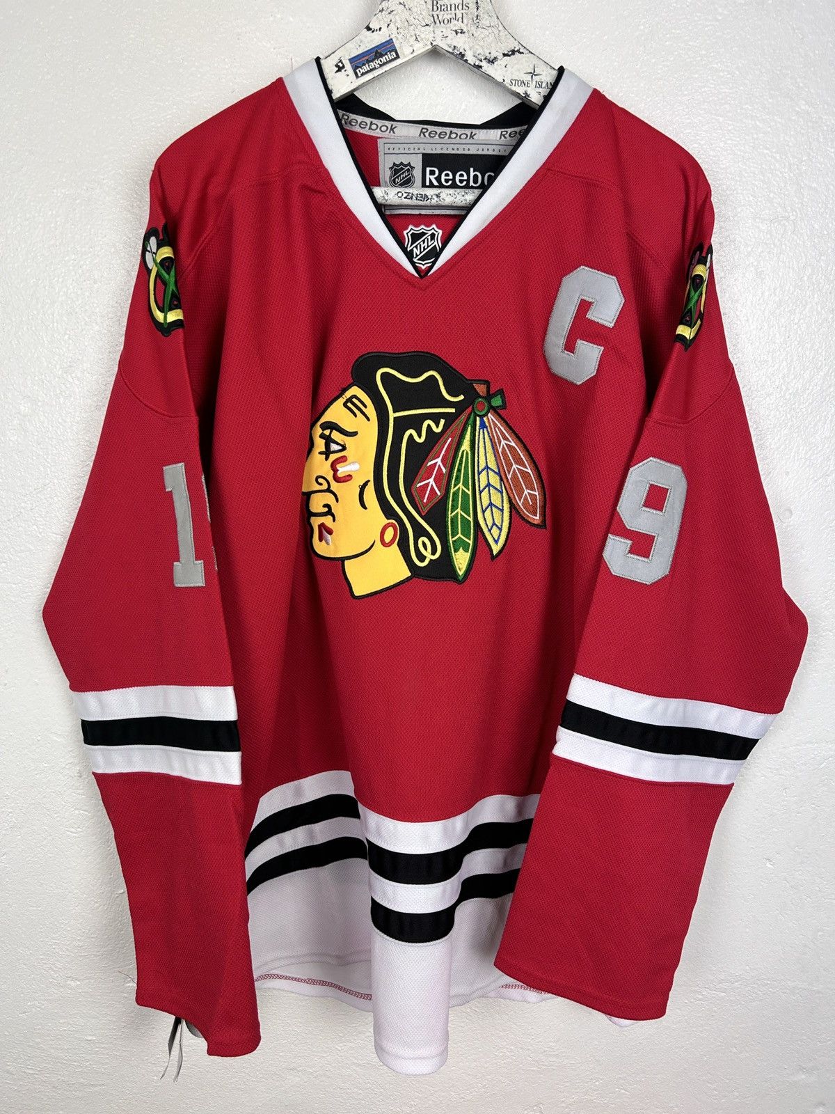 NHL BNWT Reebok NHL Chicago Blackhawks #19 Toews Jersey Size US XXL / EU 58 / 5 - 1 Thumbnail