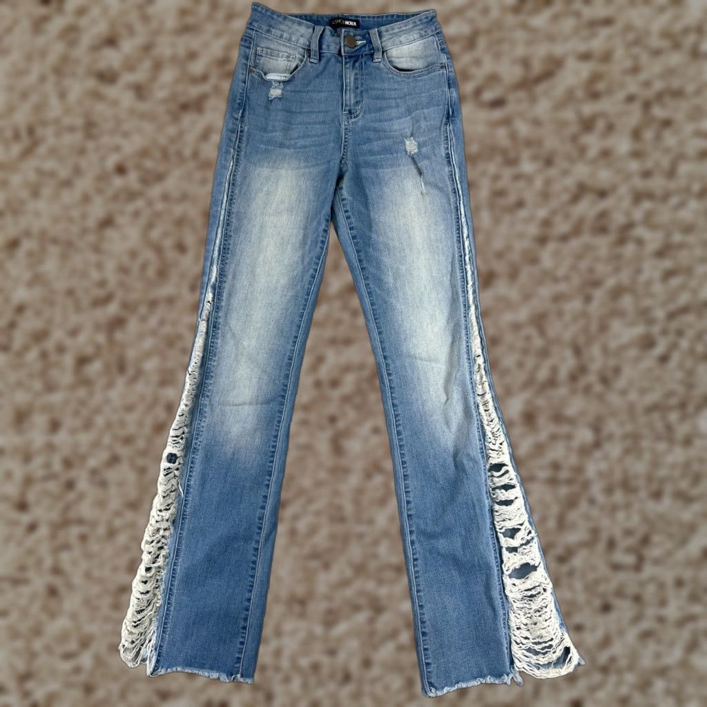 Fashion Nova Fashion Nova Jeans Women Flared Denim Distressed Mid Jeans 22x30 Blue 3 5-Pocket Denim Cotton Blend Zipper Mid Rise Vintage No Size 26" / US 2 / IT 38 - 1 Thumbnail