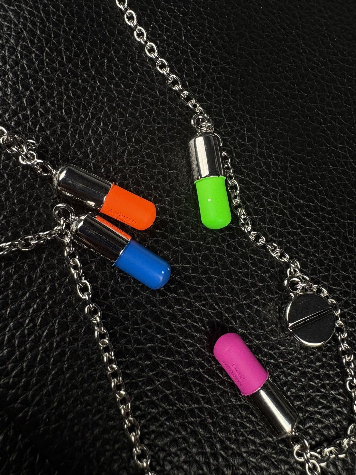 Ambush Design Ambush multi pill charm necklace silver multicolour Size ONE SIZE - 12 Thumbnail