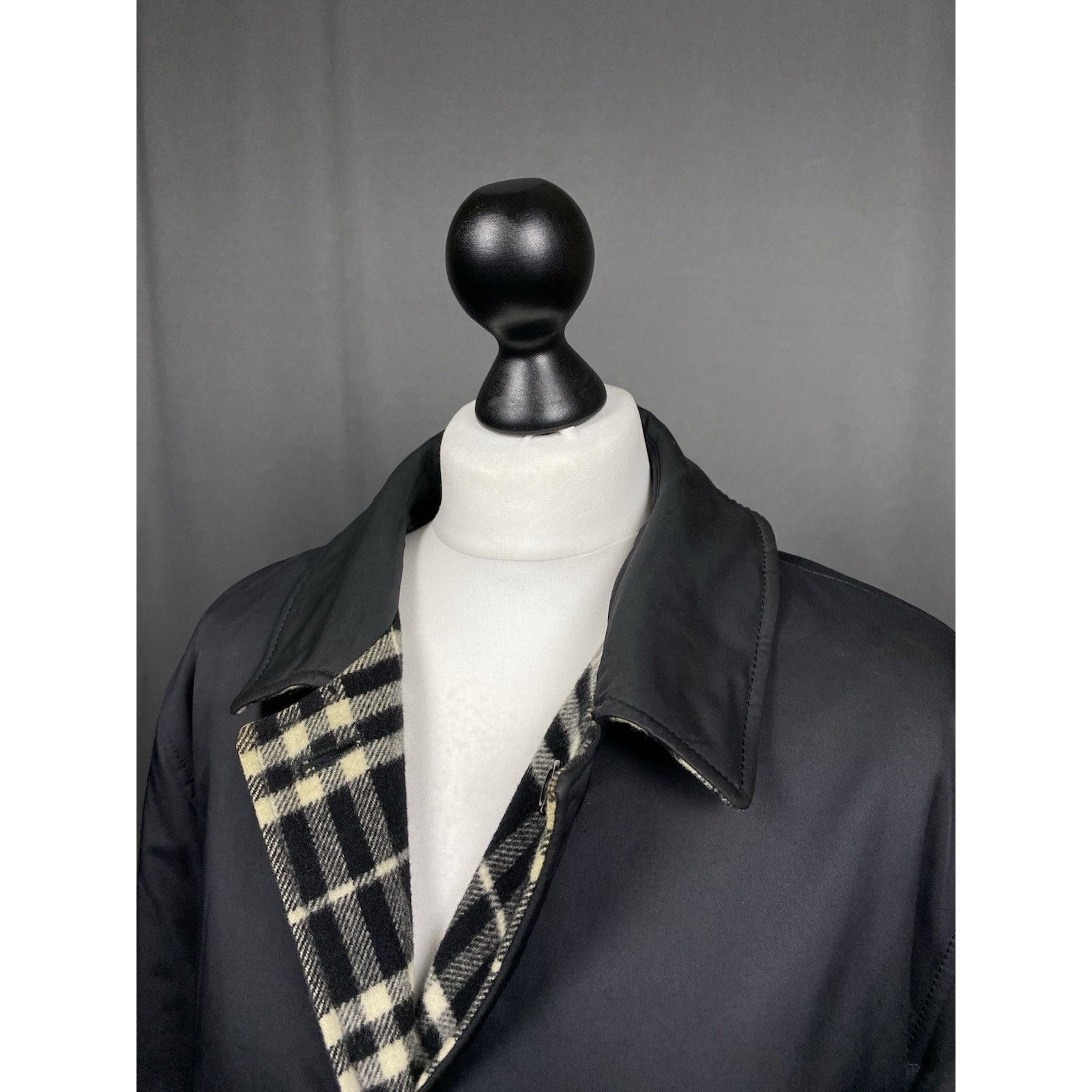 Burberry Burberry Nova Check Women's Black Wool Cashmere Reversible C Size XXL / US 16-18 / IT 52-54 - 5 Thumbnail