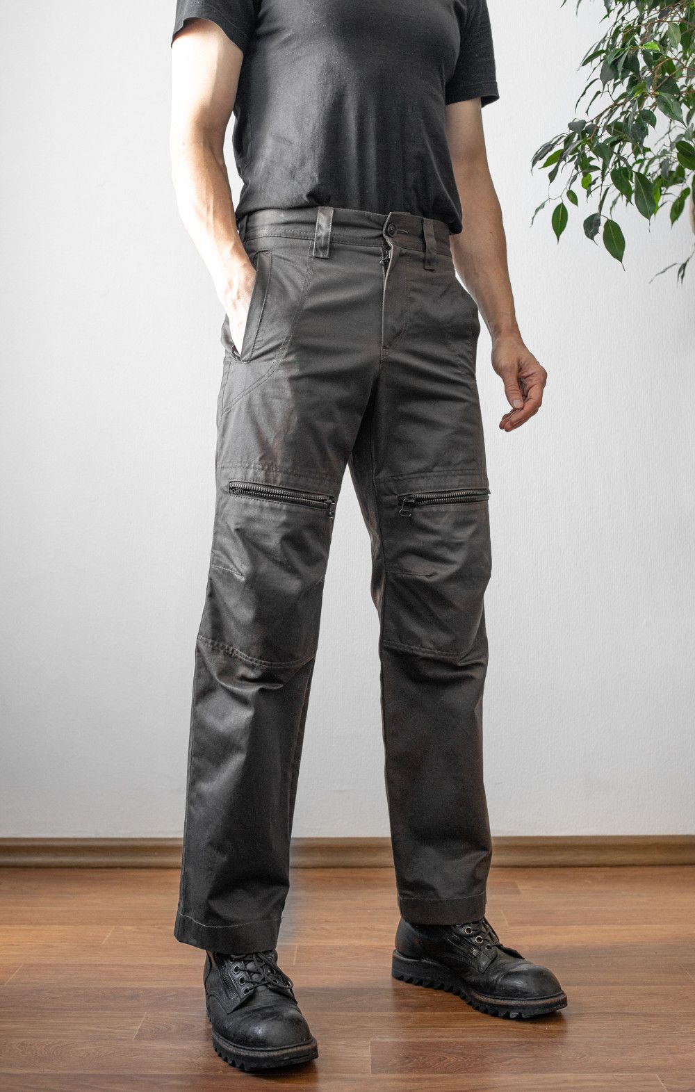 Yohji Yamamoto knee zip pants Size US 30 / EU 46 - 2 Thumbnail