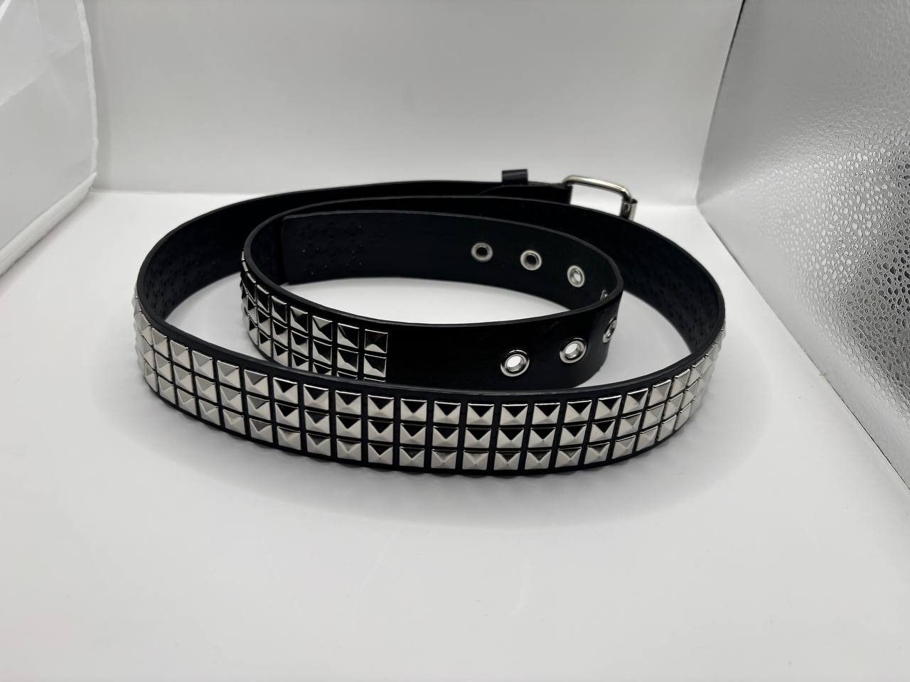 Vintage Vintage Studded Belt - Punk Rock / Y2K Size ONE SIZE - 3 Thumbnail