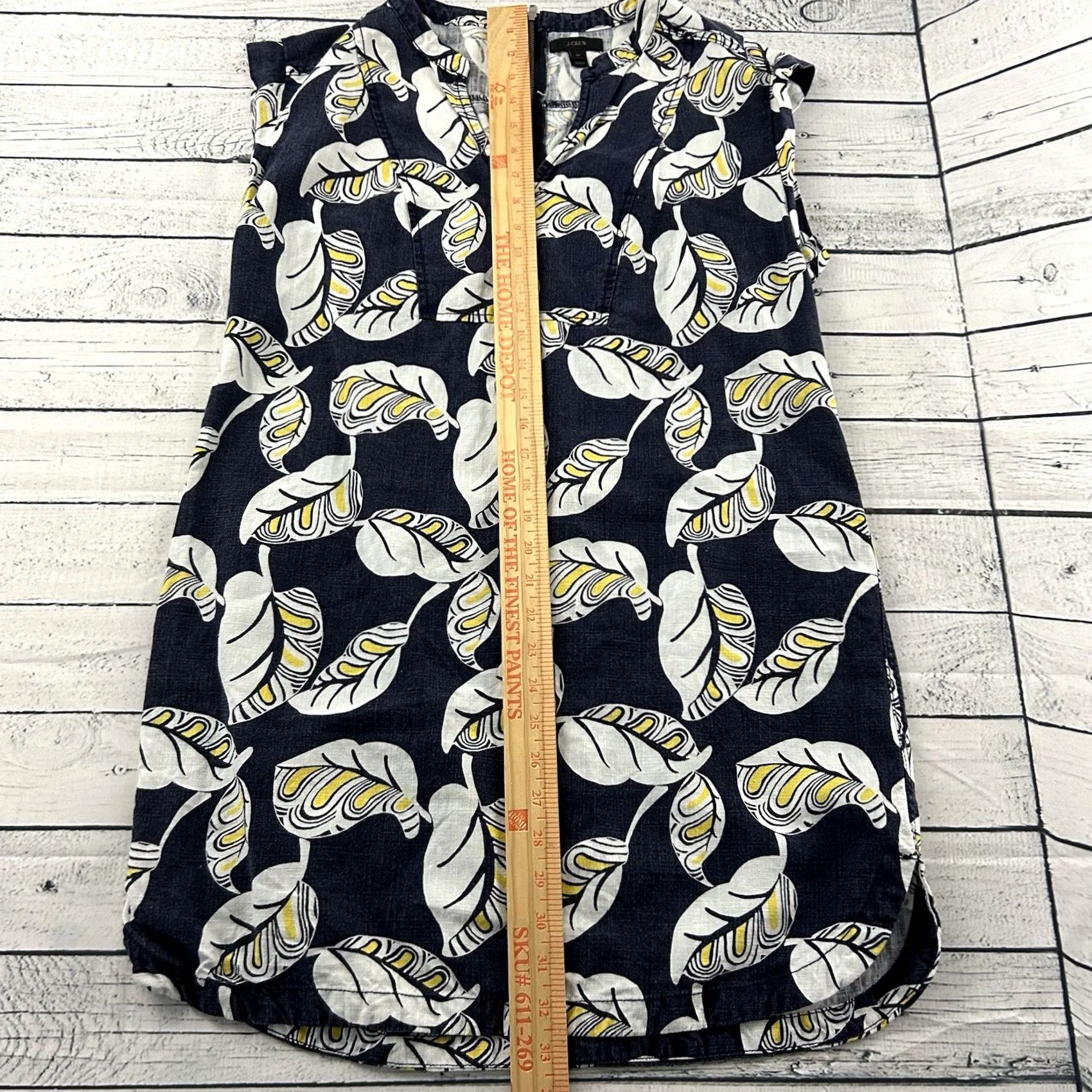 J.Crew J.CREW Linen Blend Back Zip Short Sleeve Floral Dress Women's Medium Blue Dress Women's M Blue Floral Linen Blend Back Zip Short Sleeve J.CREW Size 32" / US 10 / IT 46 - 3 Thumbnail