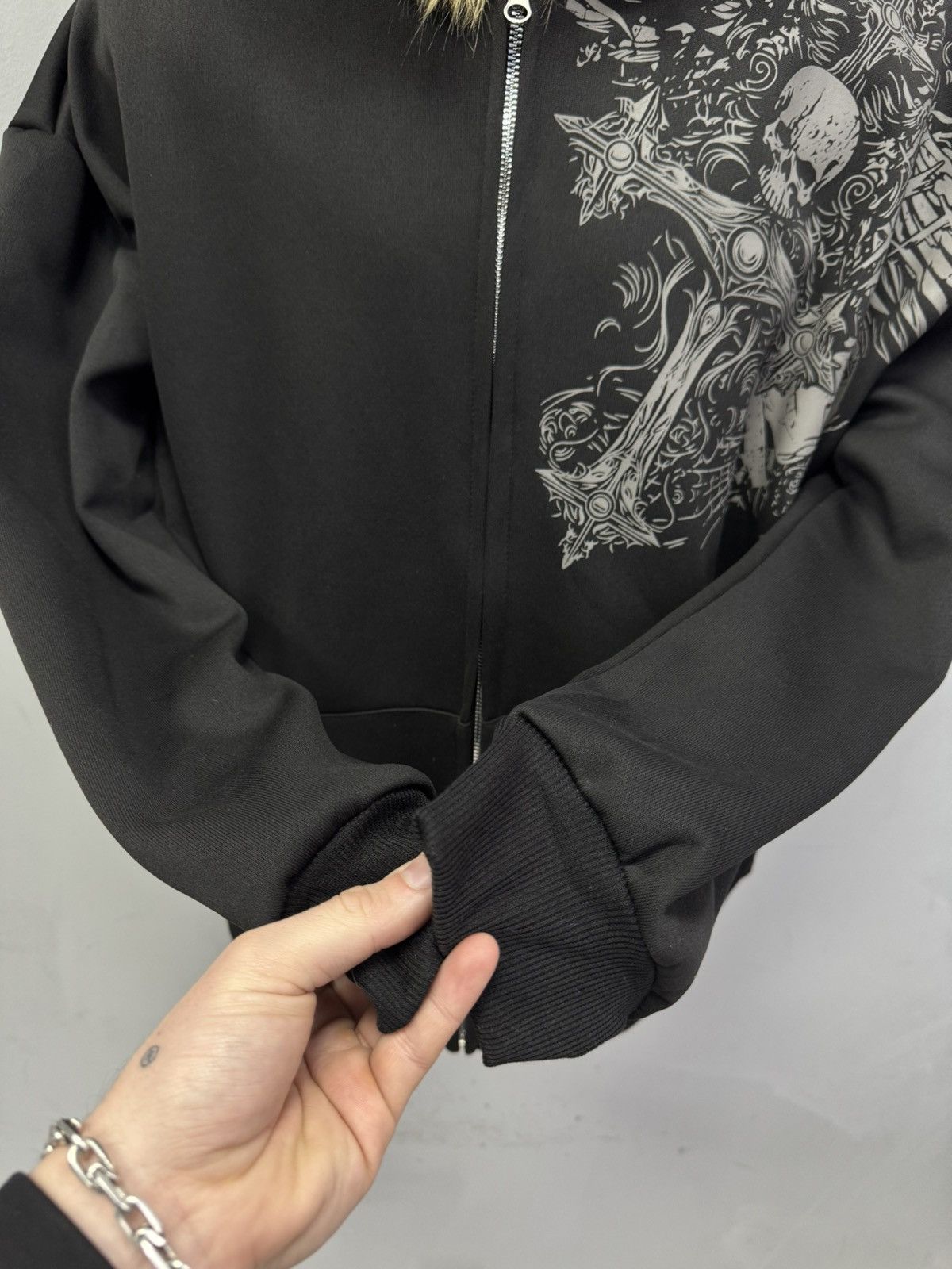 Le Grande Bleu (L.G.B.) Archive carti style legrandebleu fur fuzzy gothic hoodie Size US M / EU 48-50 / 2 - 7 Thumbnail