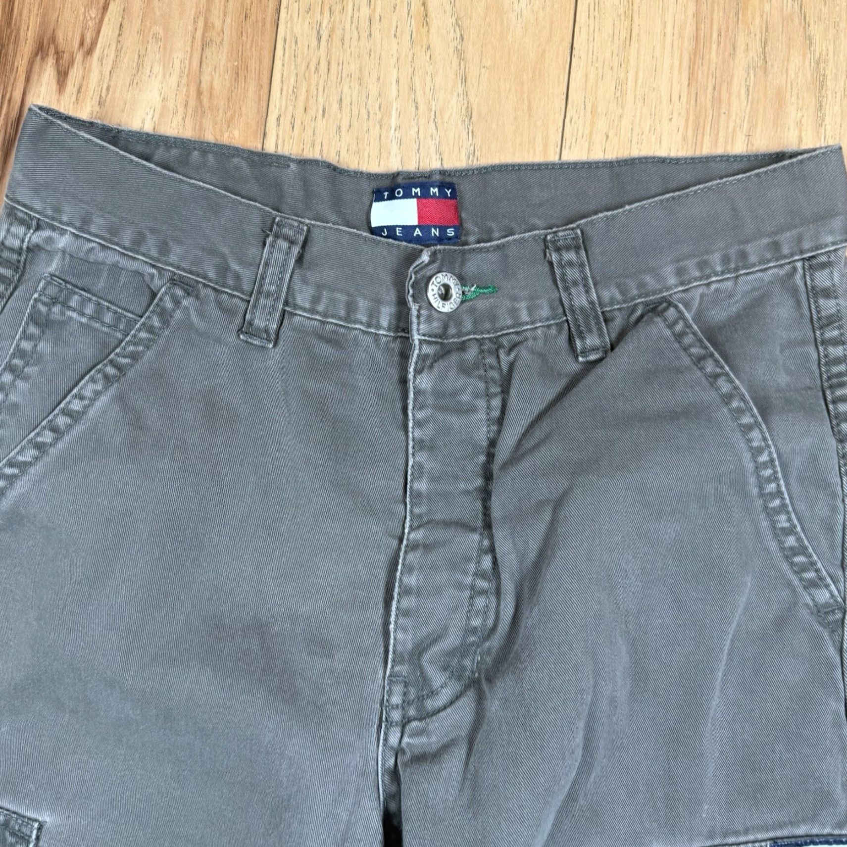 Tommy Hilfiger VINTAGE Tommy Hilfiger Cargo Pants Men 36 Regular Green 30in Inseam Straight Relaxed Adjustable Waist Size 25" / US 0 / IT 36 - 6 Thumbnail