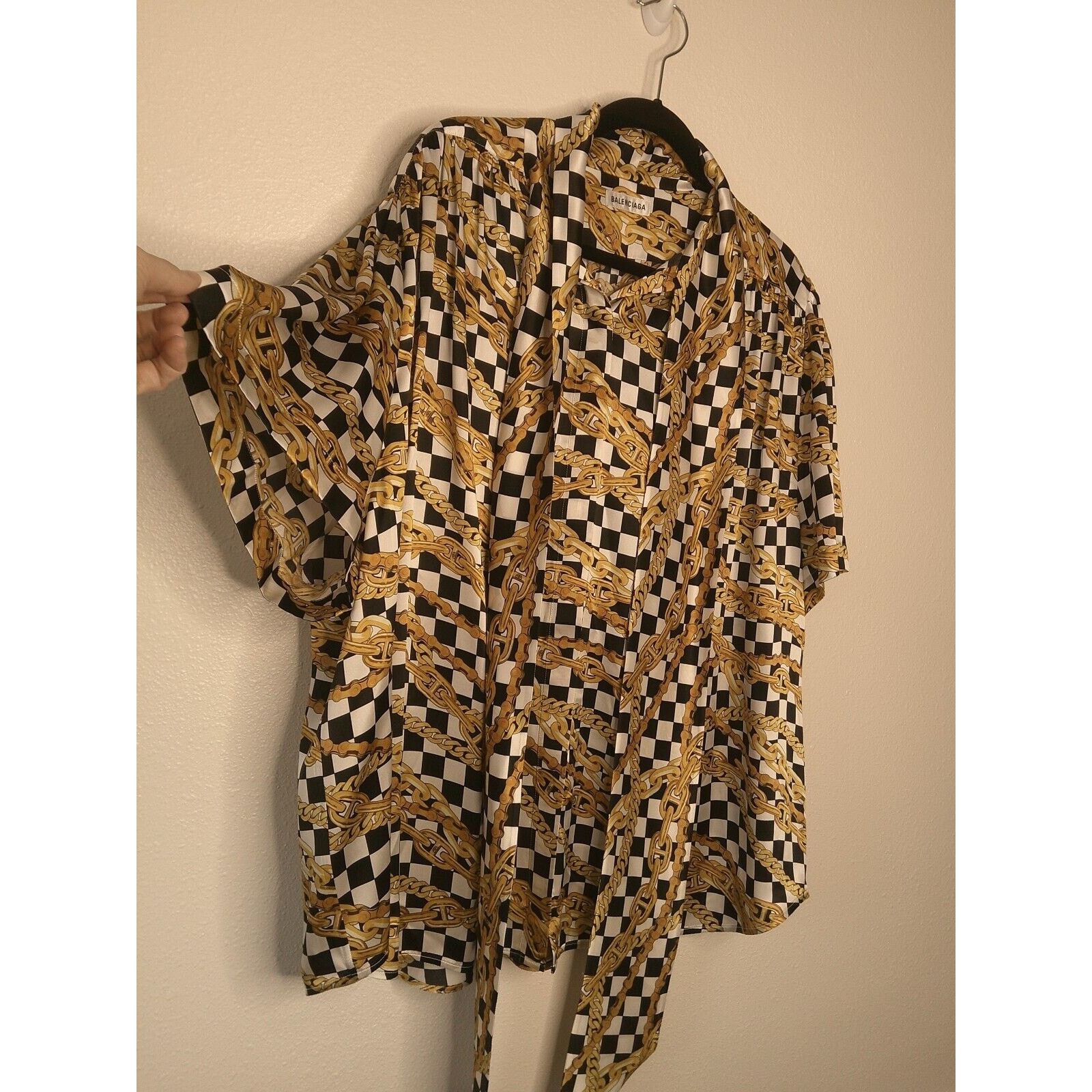 Balenciaga Balenciaga Black Gold Chain Print Short Sleeve Tie Blouse 40 Size S / US 4 / IT 40 - 6 Thumbnail