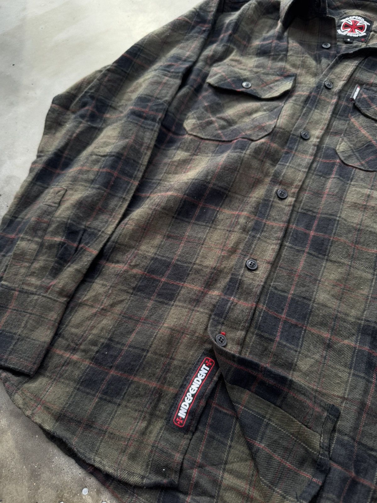 Independent Truck Co. Independent truck company flanel button up shirt Size US S / EU 44-46 / 1 - 3 Thumbnail