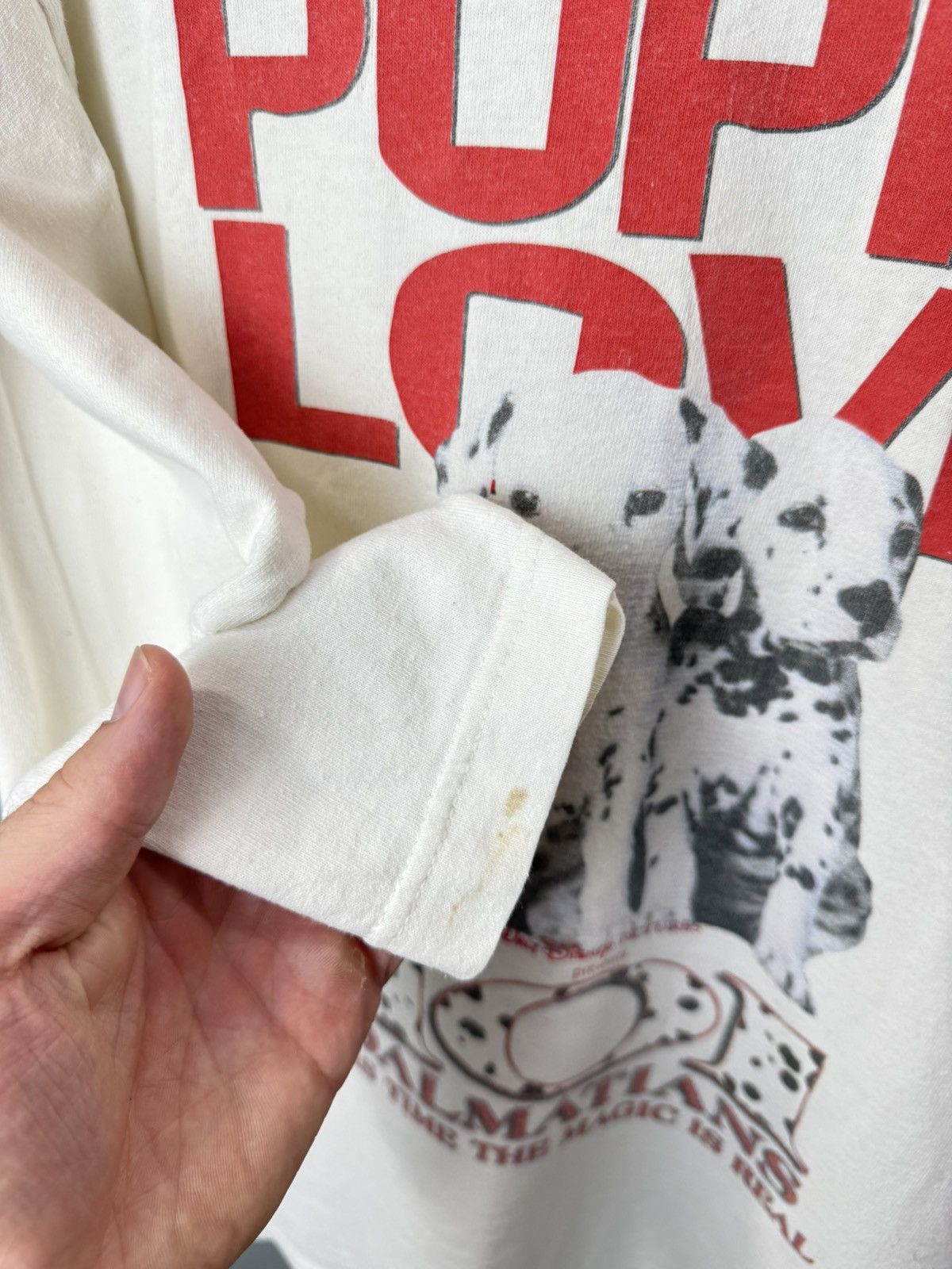 Vintage 90s Vintage 101 Dalmatians Puppy Love Longsleeve Movie Rare Size US M / EU 48-50 / 2 - 11 Thumbnail