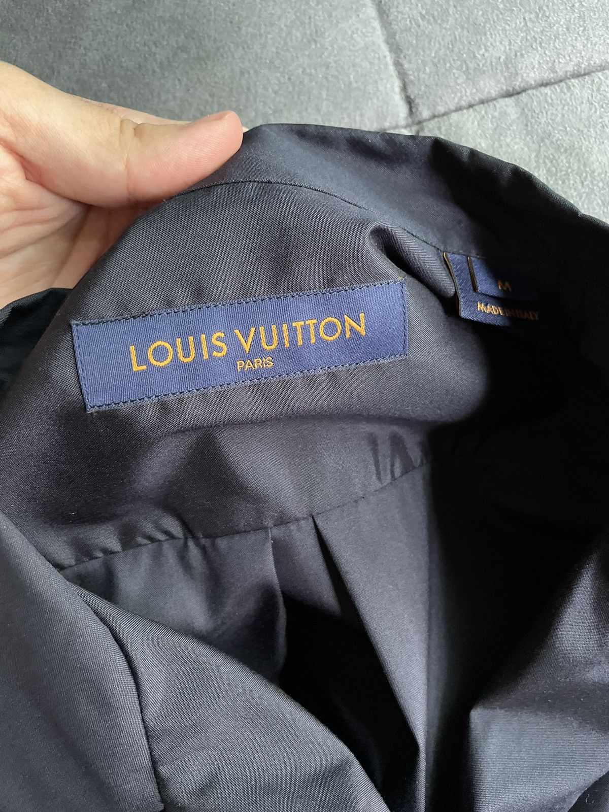 Louis Vuitton Louis Vuitton Beaded Watercolor Silk Shirt Size US M / EU 48-50 / 2 - 6 Thumbnail