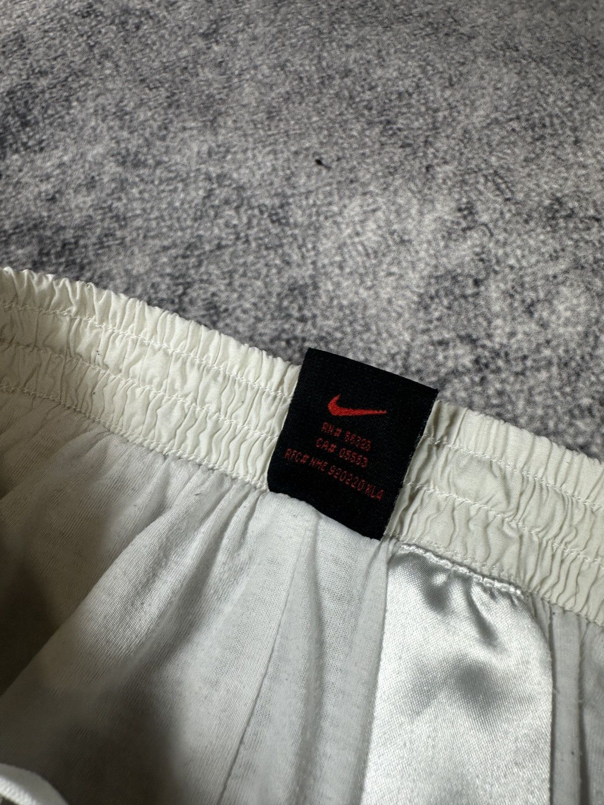 Nike Vintage Nike white Pants Joggers Swoosh Streetwear USA L Vtg Size US 34 / EU 50 - 4 Thumbnail