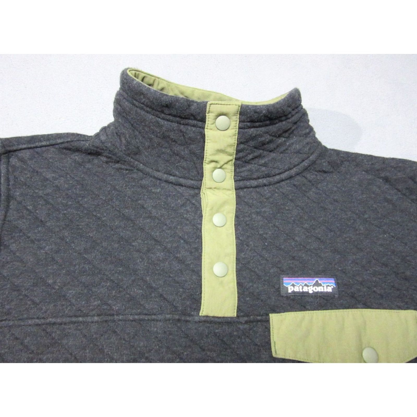 Patagonia Patagonia Jacket Womens Small Black Quilted 1/4 Snap Green Accent Outdoor Hike Jacket/Coat Size S / US 4 / IT 40 - 4 Thumbnail