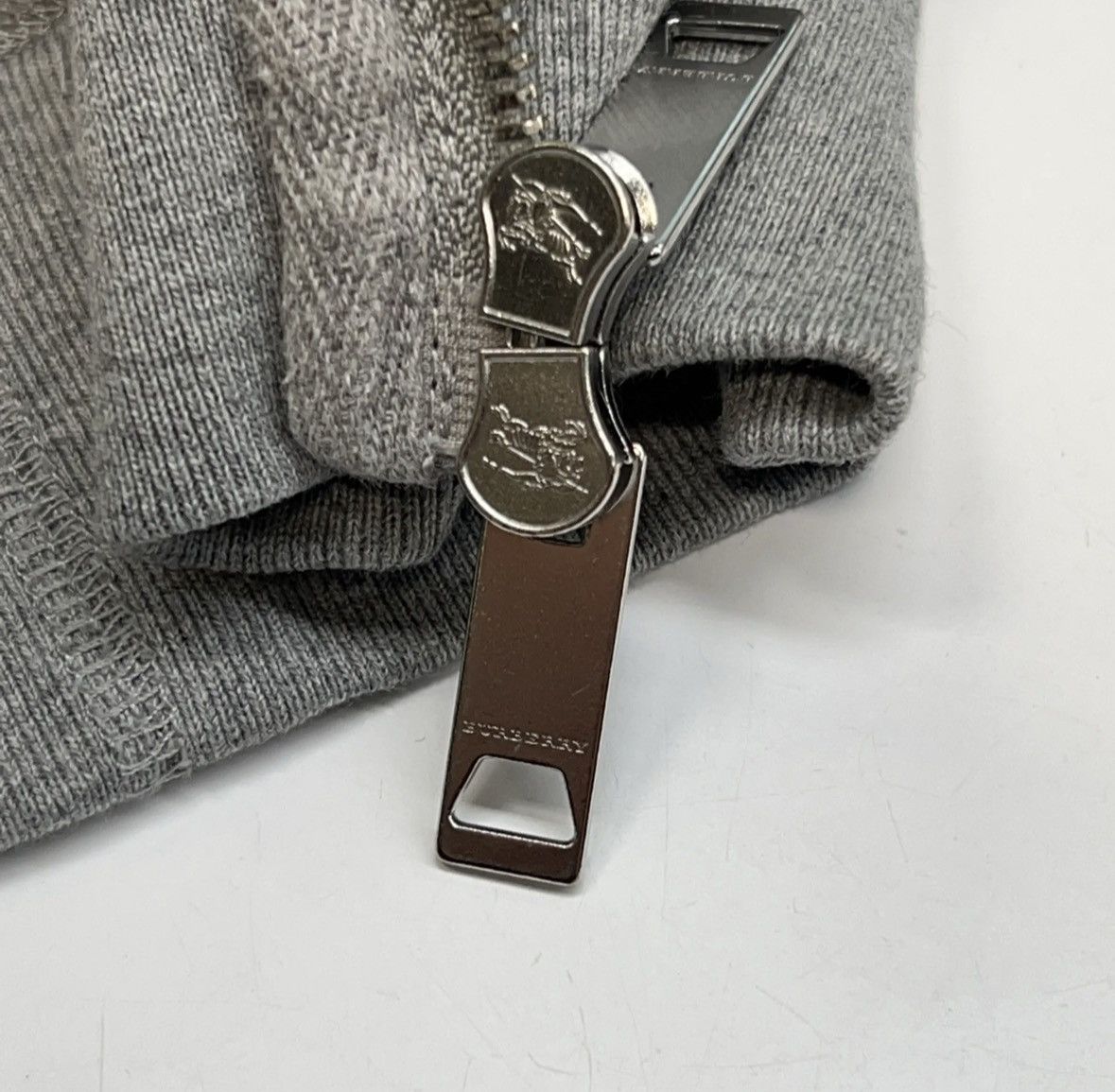 Burberry Burberry zip Size US M / EU 48-50 / 2 - 7 Thumbnail