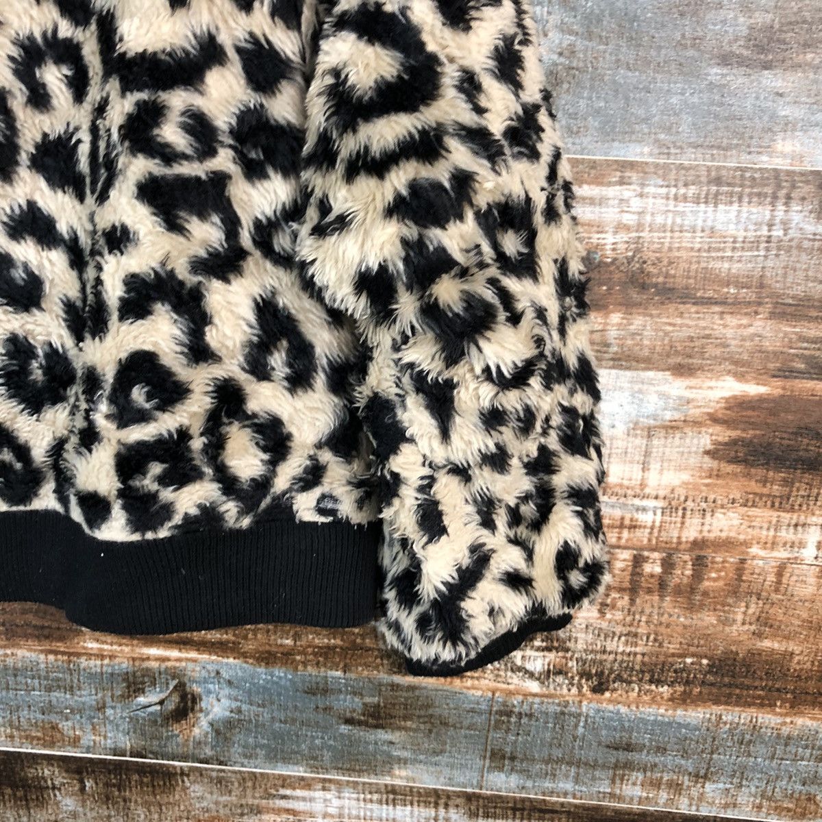 Japanese Brand World Wide Love Leopard cheetah tiger design Hoodie #A2254 Size S / US 4 / IT 40 - 15 Thumbnail