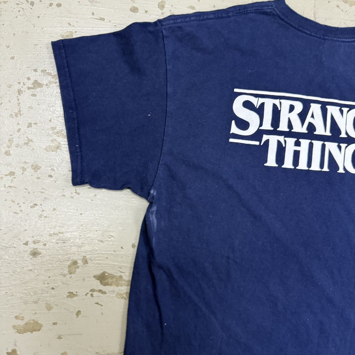 Vintage Vintage Stranger Things Hawkins AV Club Tee Size US L / EU 52-54 / 3 - 6 Thumbnail