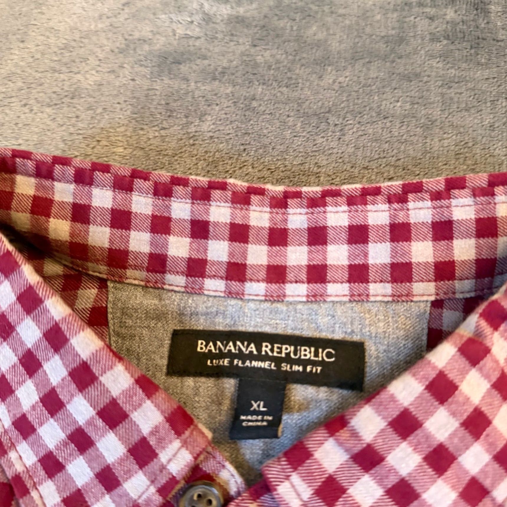 Banana Republic Banana Republic Luxe Flannel Button-Up Mens XL Red Gingham Slim Fit Shirt Size US XL / EU 56 / 4 - 2 Thumbnail