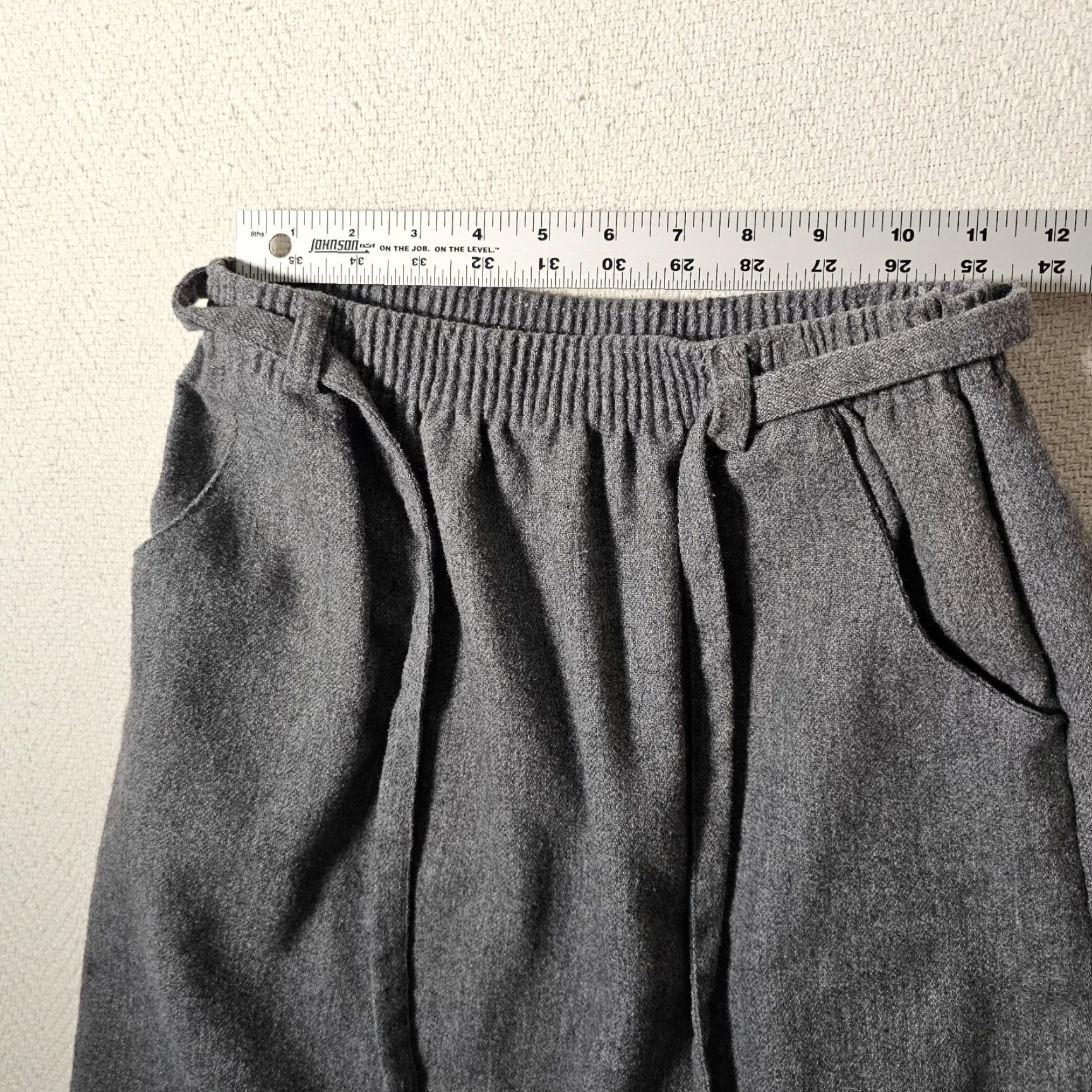 Vintage Ermane' Vintage Women's Gray Solid Mid Calf Secretary Skirt Size 9/10 USA Belted Size 30" / US 8 / IT 44 - 5 Thumbnail