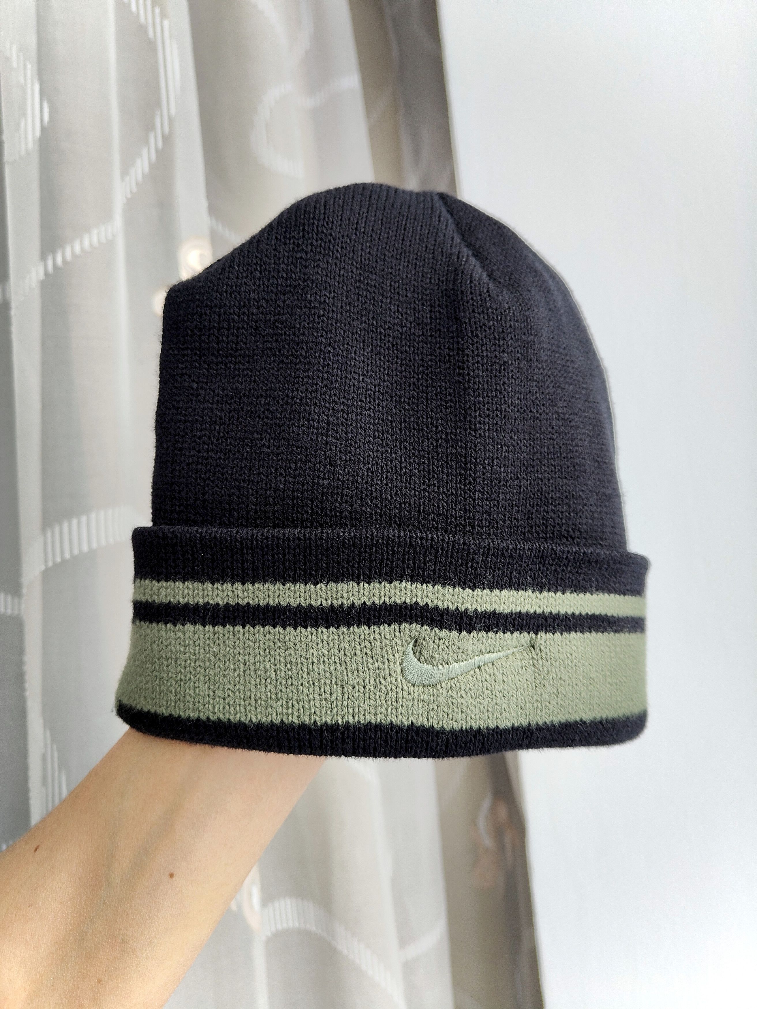 Nike Vintage Nike Beanie Hat Swoosh Logo Canada Y2K Streetwear Size ONE SIZE - 7 Thumbnail