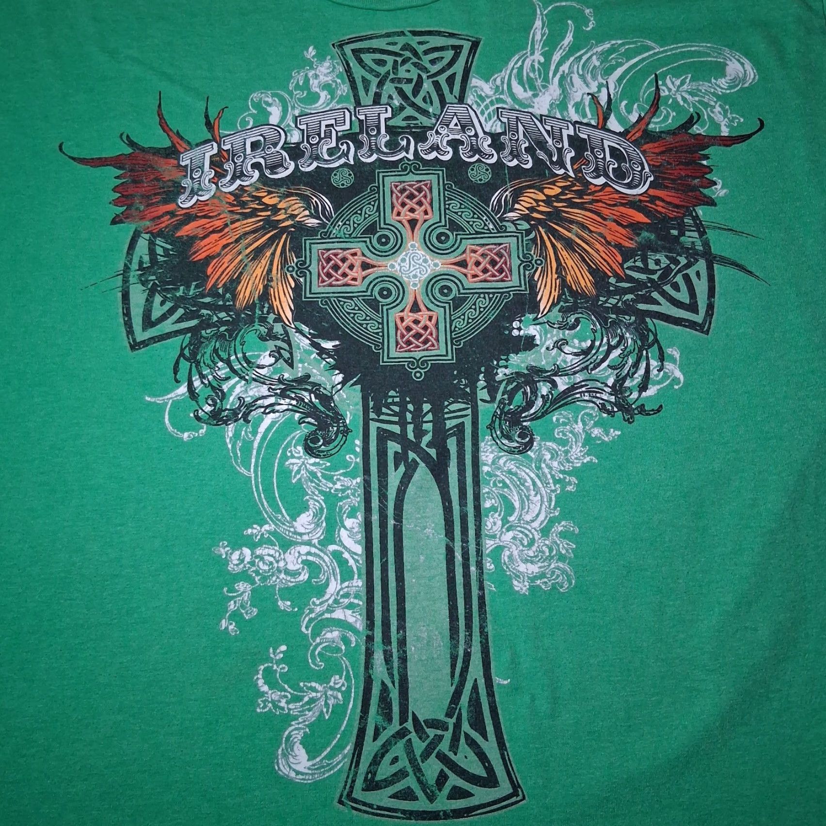 Vintage Ireland Shirt Men XL Green Celtic Cross Angel Wings Y2K Graphic T-Shirt reads Size US XL / EU 56 / 4 - 7 Thumbnail