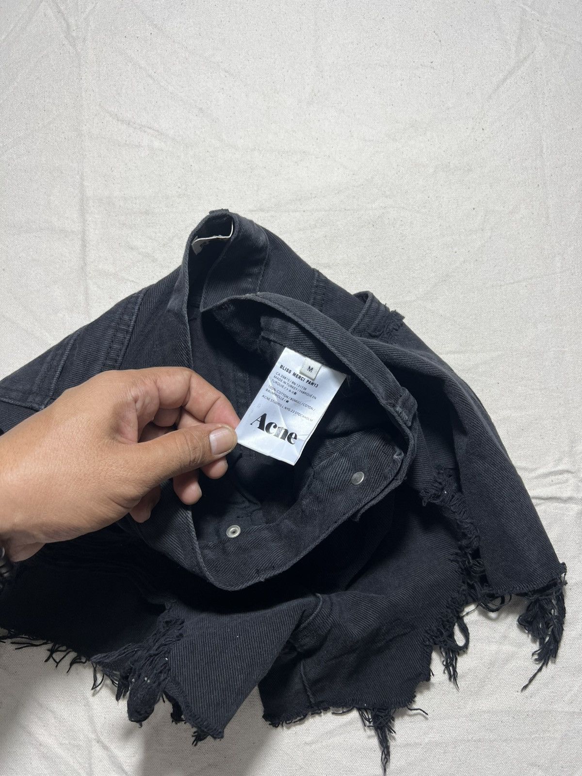 Acne Studios Acne Studios high-waisted distressed denim shorts Size 27" / US 4 / IT 40 - 9 Thumbnail