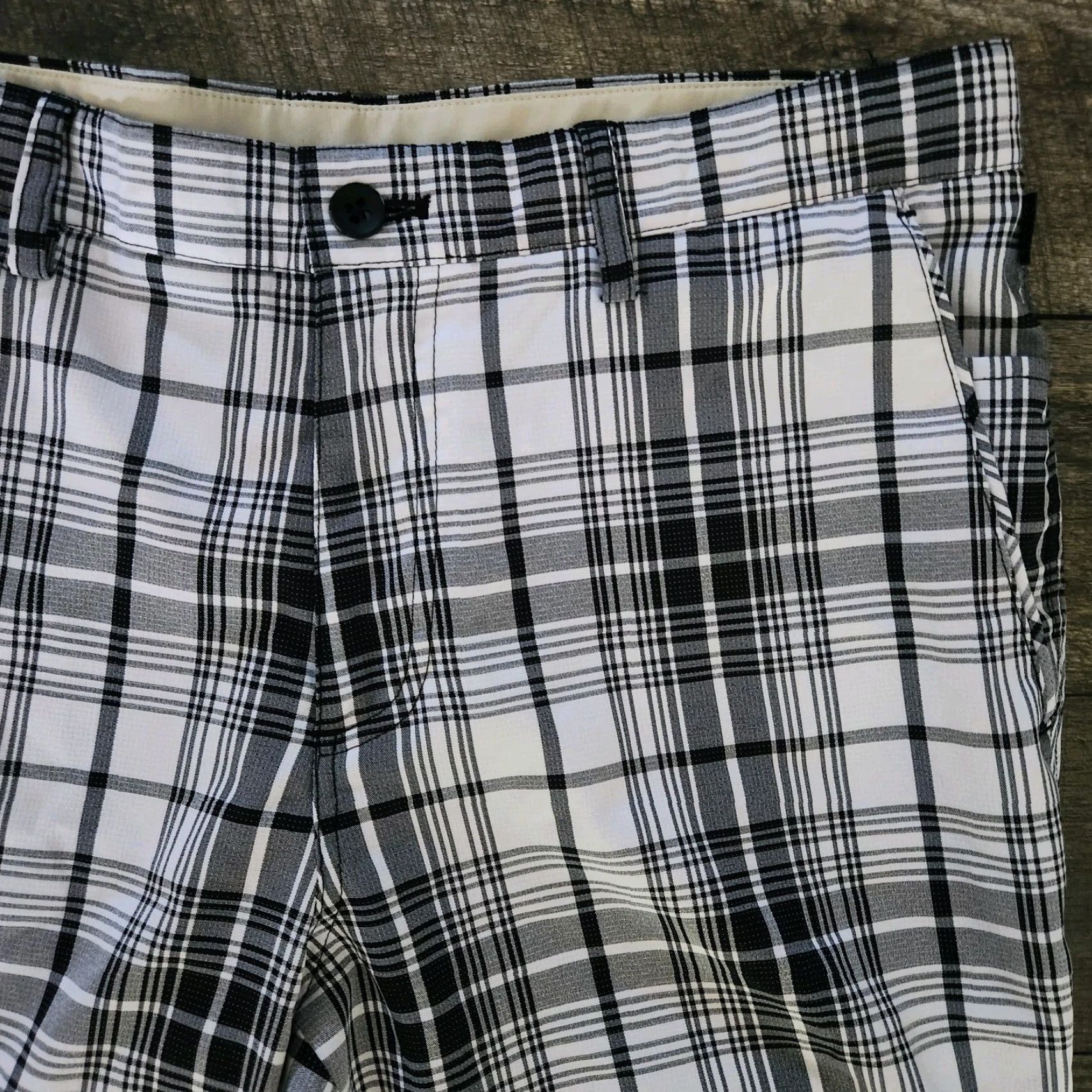 Vintage Vuga Golf Pants Plaid Mens 34x32 Performance Straight Leg Black Gray White Regular Inseam 32 Reflective Breathable Lightweight Stretch Pants Mens Golf Size US 34 / EU 50 - 5 Thumbnail