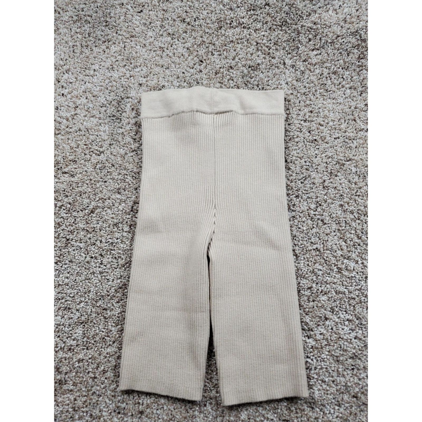 Fear of God Fear of God Essentials Shorts Womens Small Beige Ribbed Knit Stretch Leggings Size 28" / US 6 / IT 42 - 5 Thumbnail