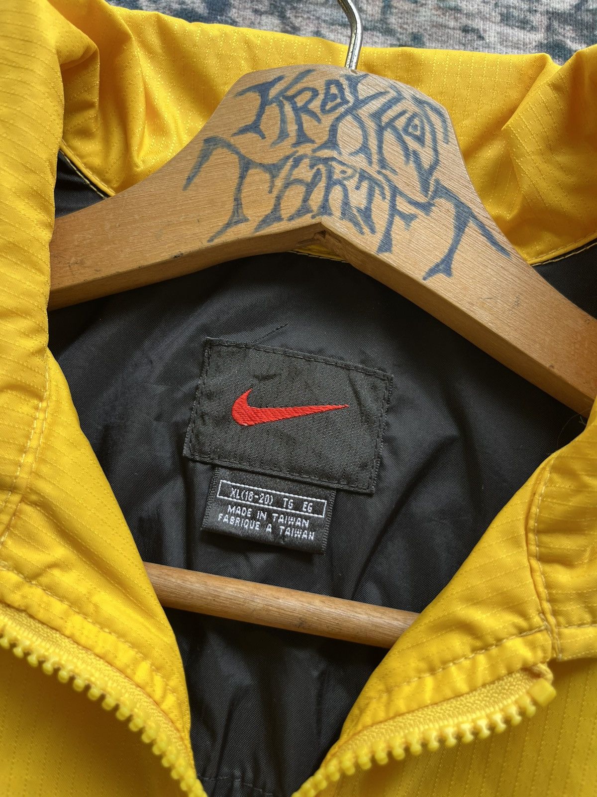 Nike × Vintage RARE Vintage Nike Yellow DHL Big Swoosh Zipper Jacket 90s Size US XL / EU 56 / 4 - 4 Thumbnail