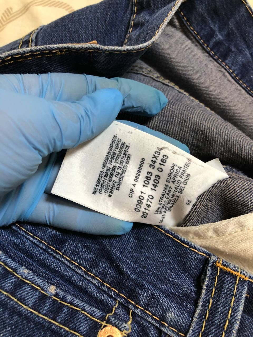 Levi's Light Wash Jeans 90s Levi's 901 Distressed Faded Size US 34 / EU 50 - 2 Thumbnail