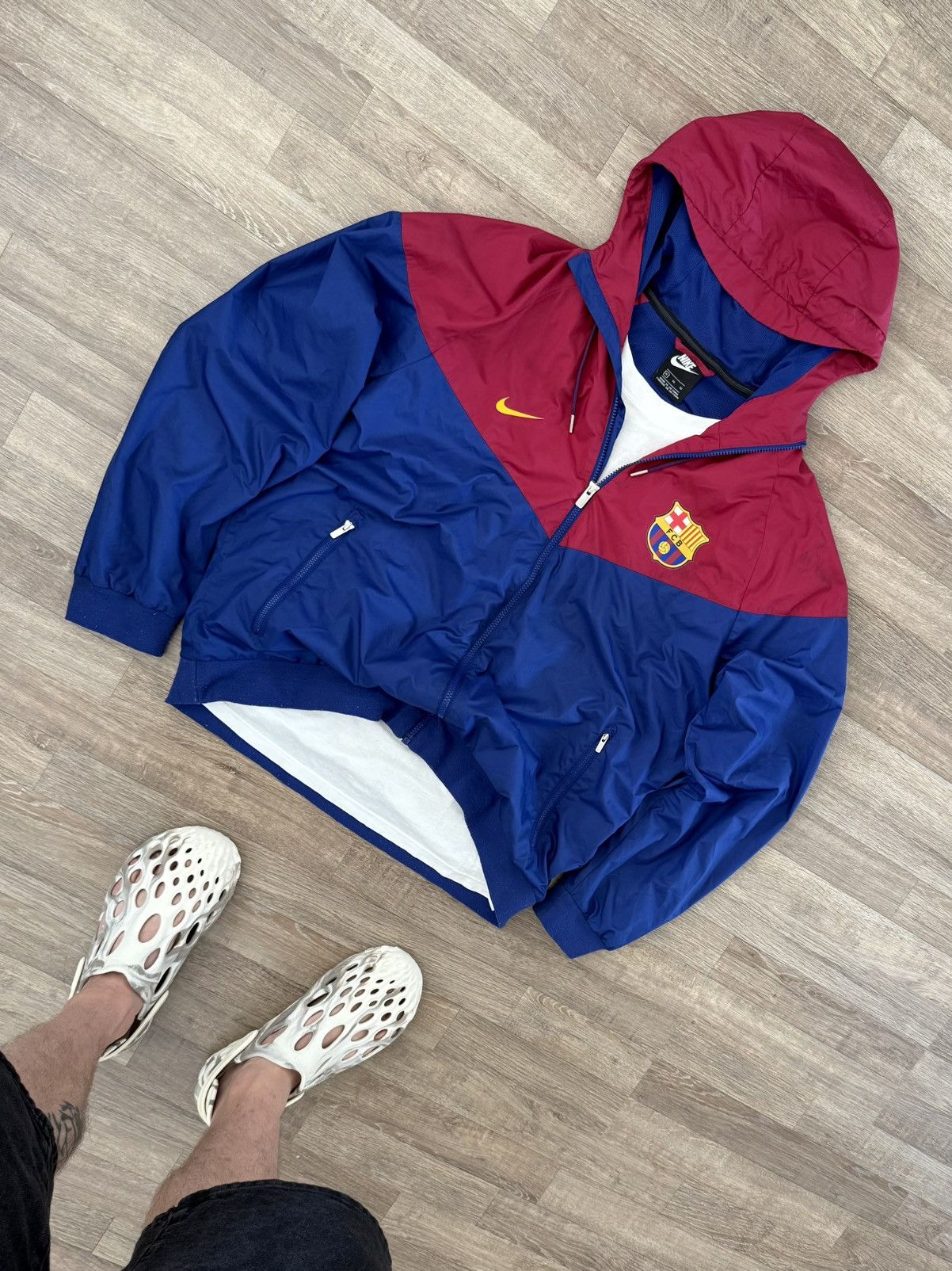 Nike Nike Y2K Barcelona Nylon Drill Soccer Blokecore Hype Jacket Size US XL / EU 56 / 4 - 1 Thumbnail