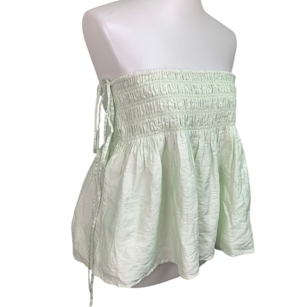 American Eagle Outfitters New American Eagle Womens Med Green Adjustable Smocked Top Size M / US 6-8 / IT 42-44 - 1 Thumbnail