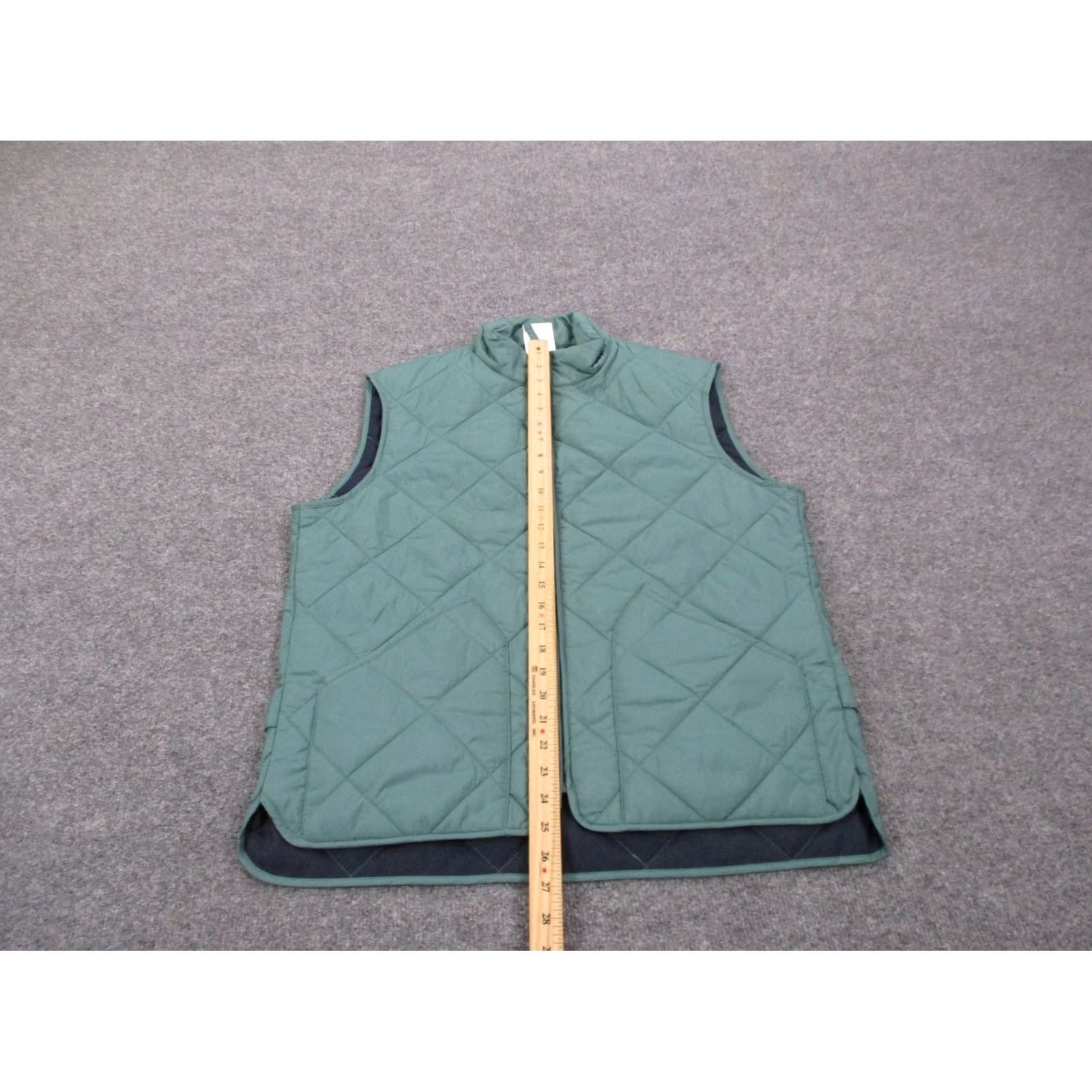 J.Crew J.CREW Vest Jacket Mens M Walker Quilted Equestrian BI930 Hiking Outdoors NEW Vest Jacket M Green Puffer Windproof Zip Full Zip Size US M / EU 48-50 / 2 - 3 Thumbnail