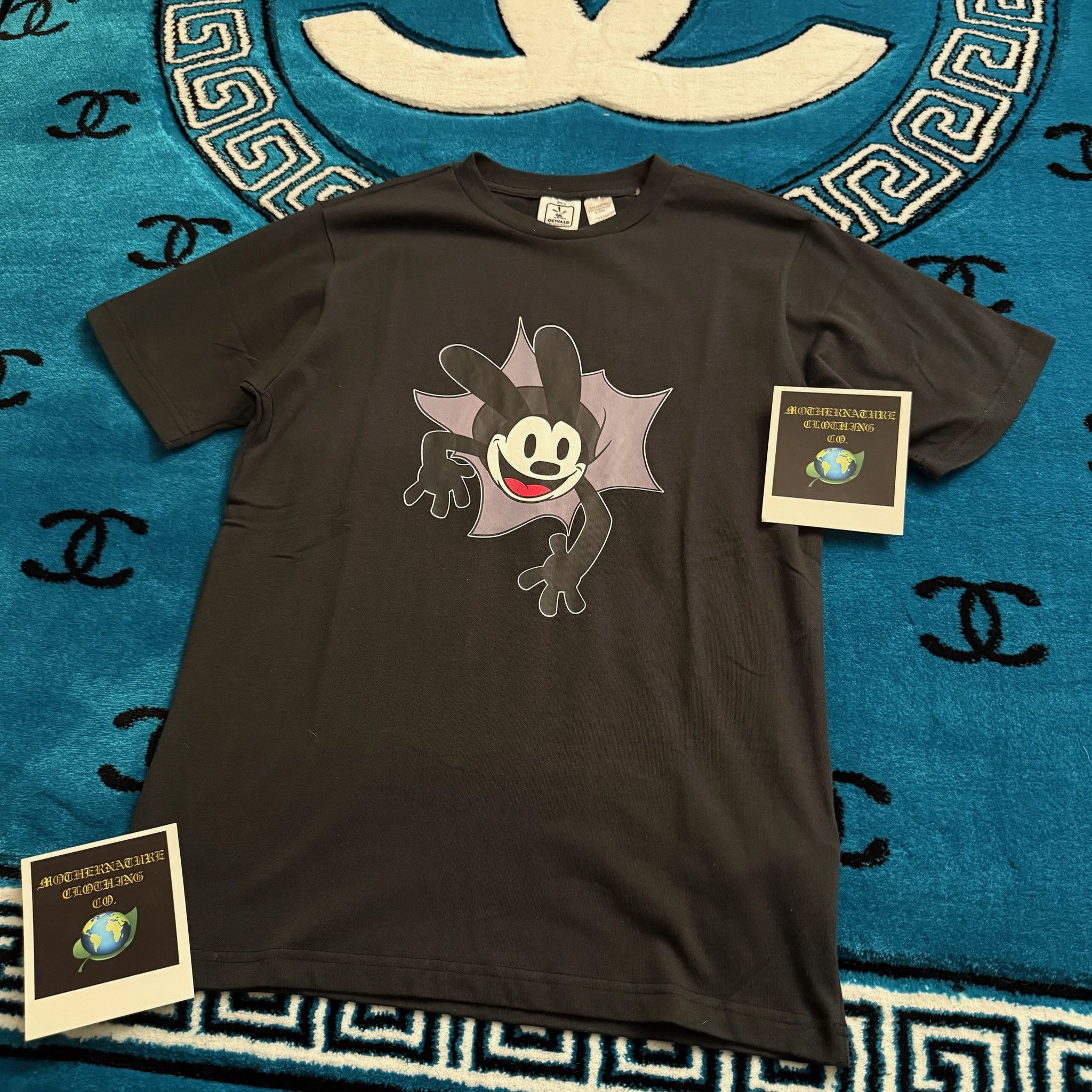Disney ICONA DISNEY OSWALD BREAK-THROUGH S/S T SHIRT Size US S / EU 44-46 / 1 - 1 Thumbnail