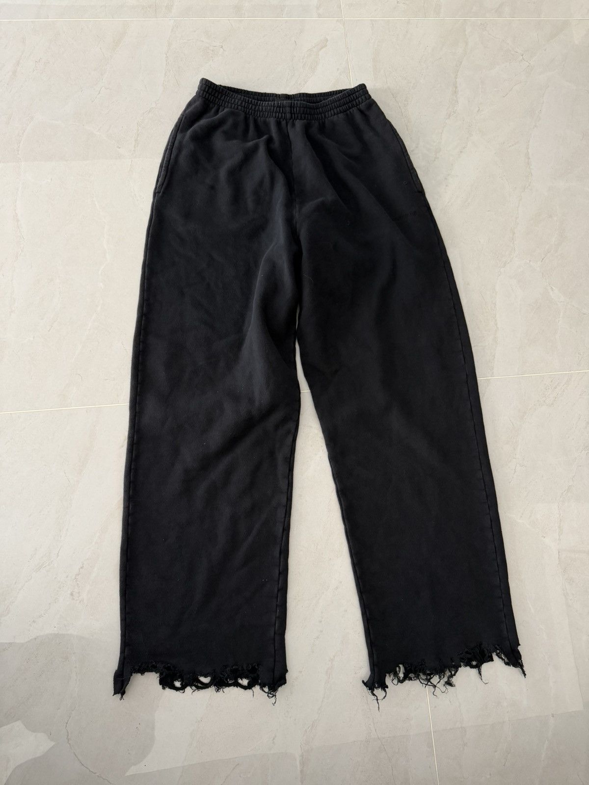 Balenciaga Balenciaga FW25 Destroyed Hem Jogger Sz.XS Size US 30 / EU 46 - 1 Thumbnail