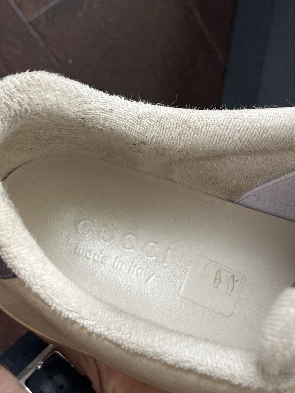 Gucci Gucci distressed sneaker gg Size US 10 / EU 43 - 9 Thumbnail