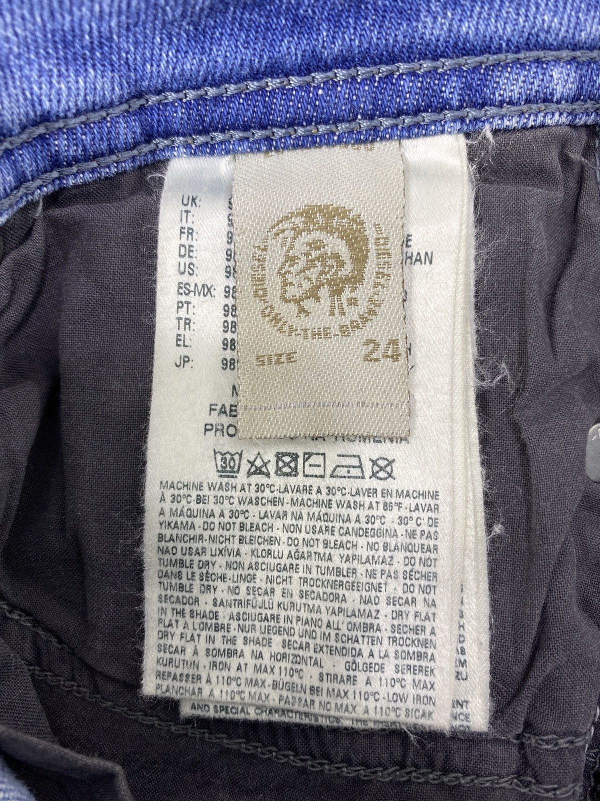 Diesel Diesel Distressed Blue Wash Denim Streetwear - J1111 Size US 28 / EU 44 - 16 Thumbnail