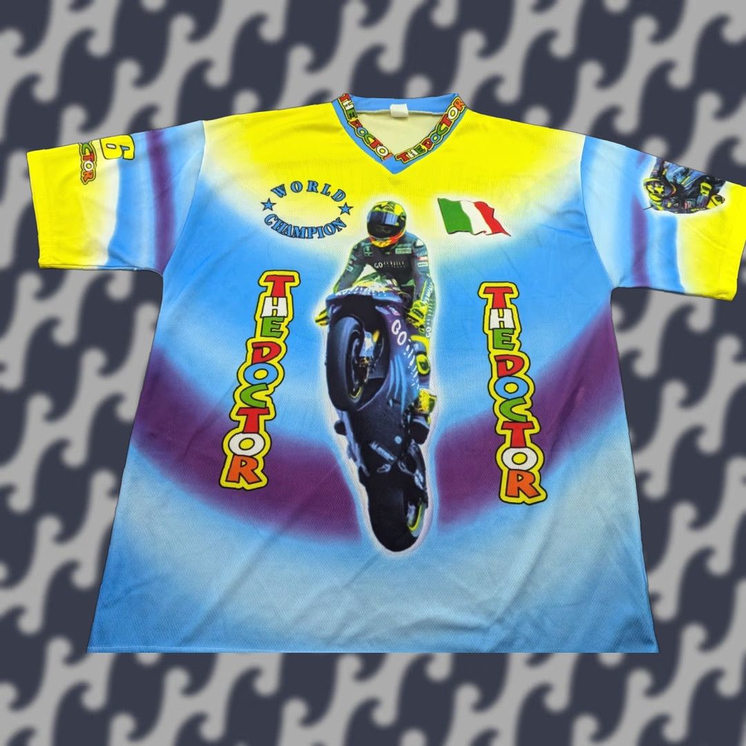 Valentino Valentino Rossi The Doctor 46 Mens Shirt XL Graphic Print Made in Italy Shirt Mens XL Graphic Print Multicolor Size US XL / EU 56 / 4 - 1 Thumbnail