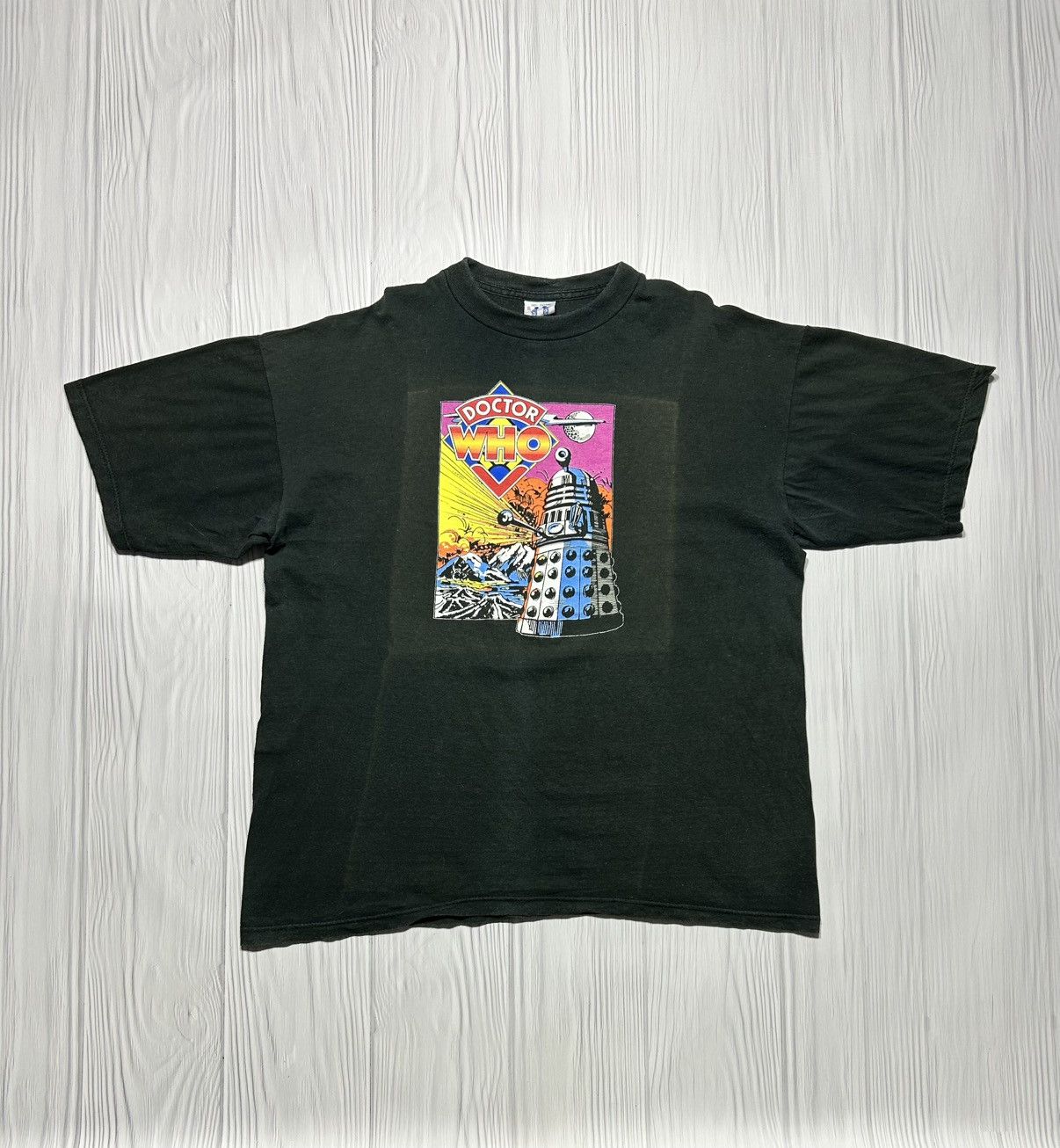 Vintage Vintage 90s Doctor Who Dalek Warzone T-Shirt Size US XL / EU 56 / 4 - 1 Thumbnail