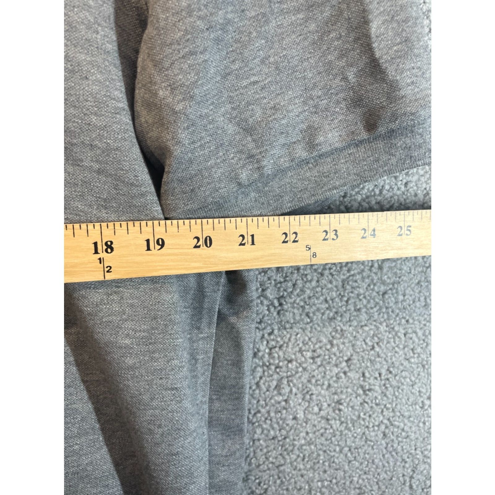 Charles Tyrwhitt Charles Tyrwhitt Polo Shirt Mens 2XL Gray Cotton Short Sleeve Polo 2XL Mens Gray Cotton Short Sleeve Polo Shirt Charles Tyrwhitt Men Size US XXL / EU 58 / 5 - 4 Thumbnail