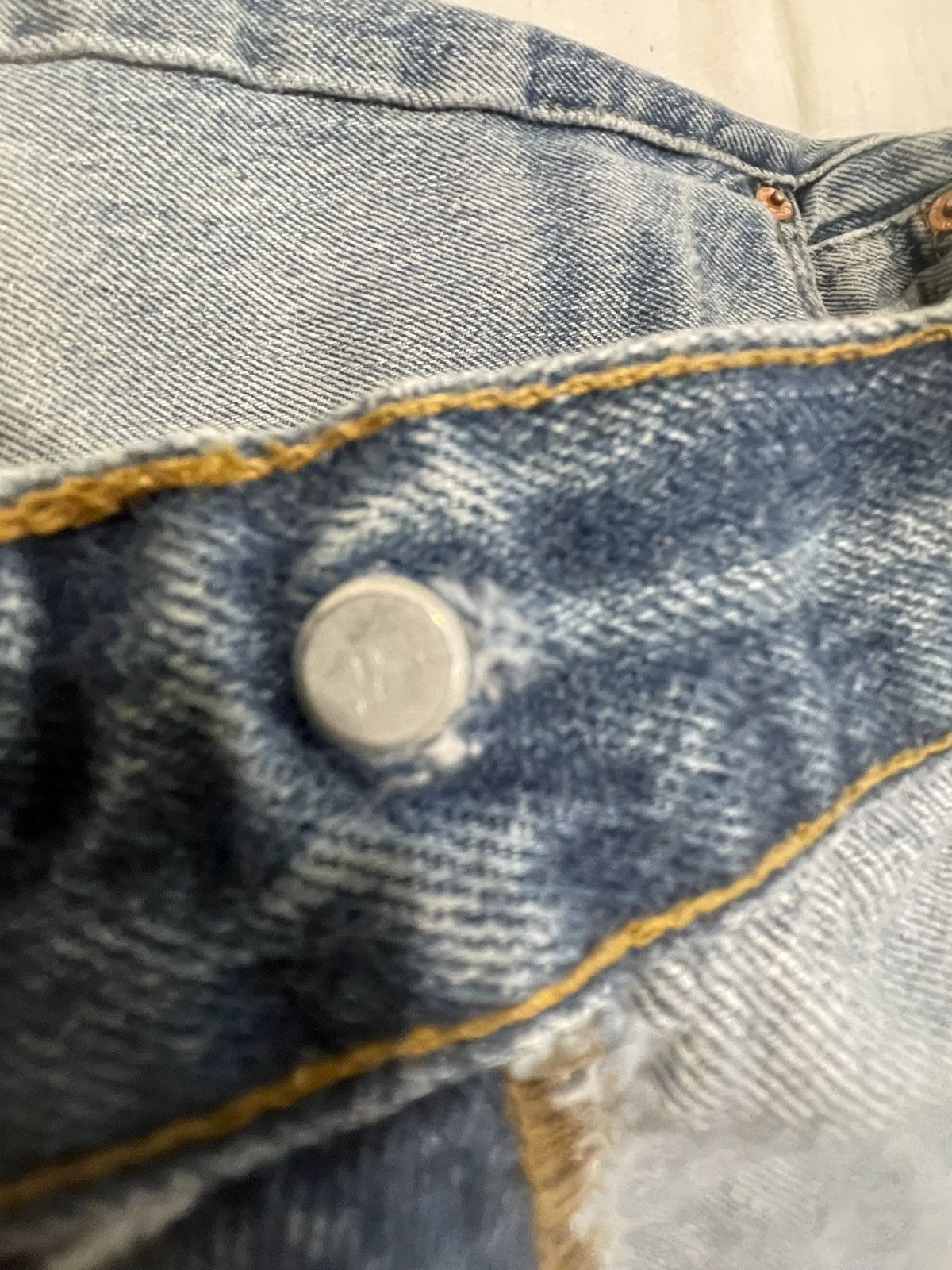 Levi's Vintage Clothing • 1989 LEVIS 501• Size US 36 / EU 52 - 6 Thumbnail