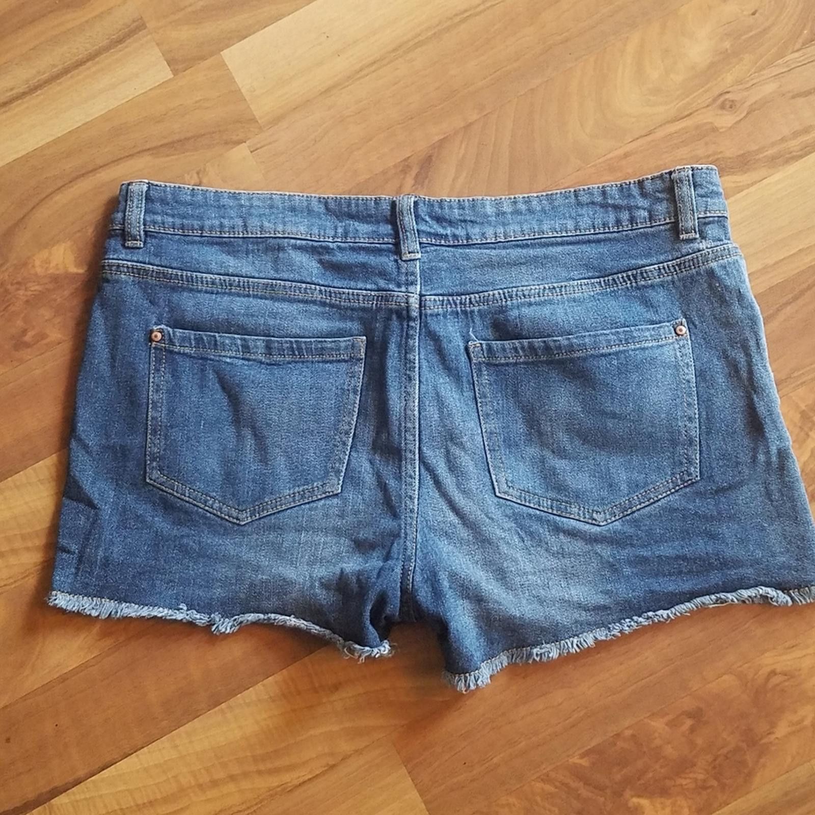 Designer Esmara Shorts Size 14 Size 36" / US 14 / IT 50 - 2 Thumbnail
