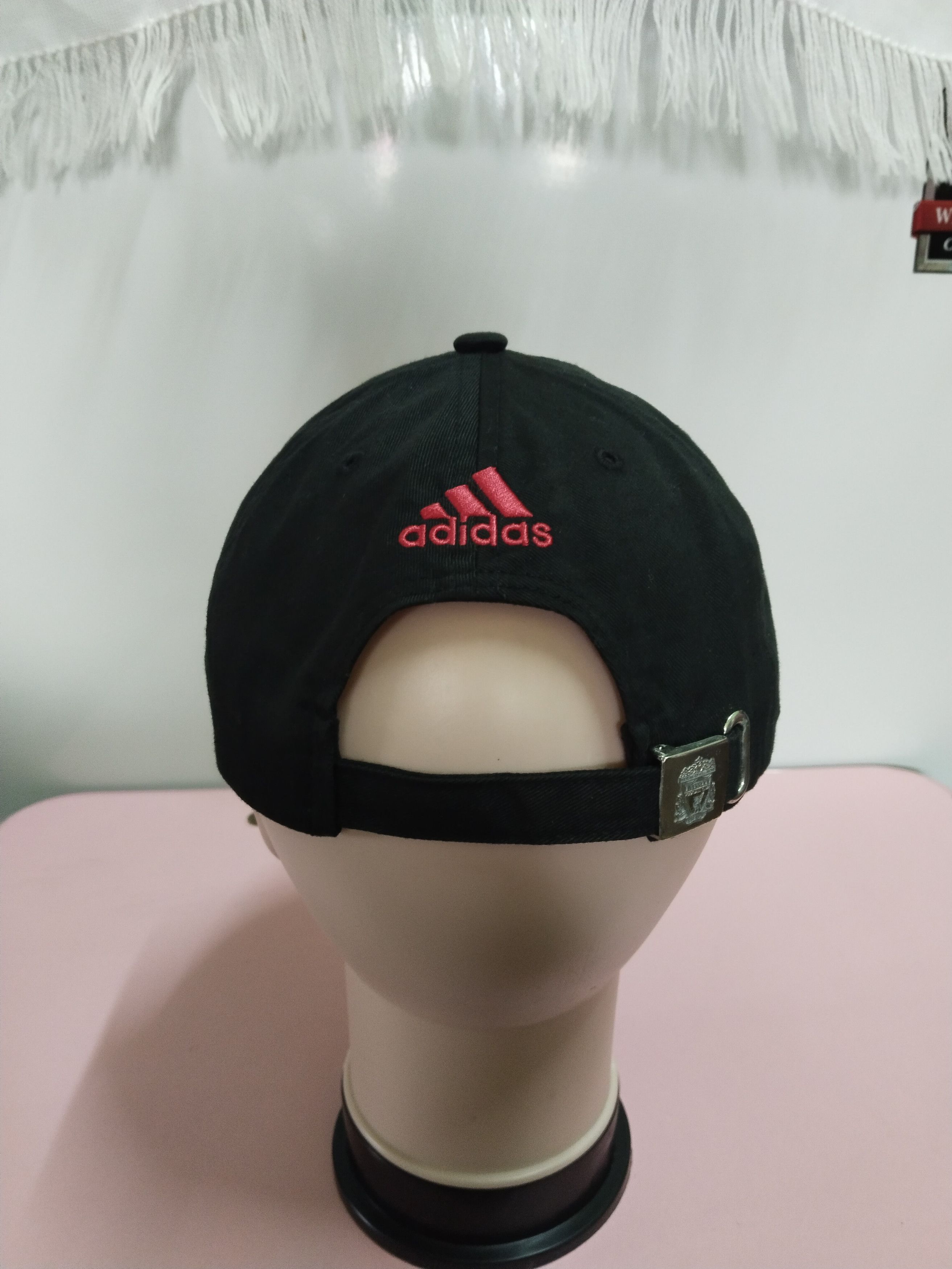 Adidas VINTAGE 3 STRIPE ADIDAS LIVERPOOL CAP ADJUSTABLE CLIP Size ONE SIZE - 4 Thumbnail