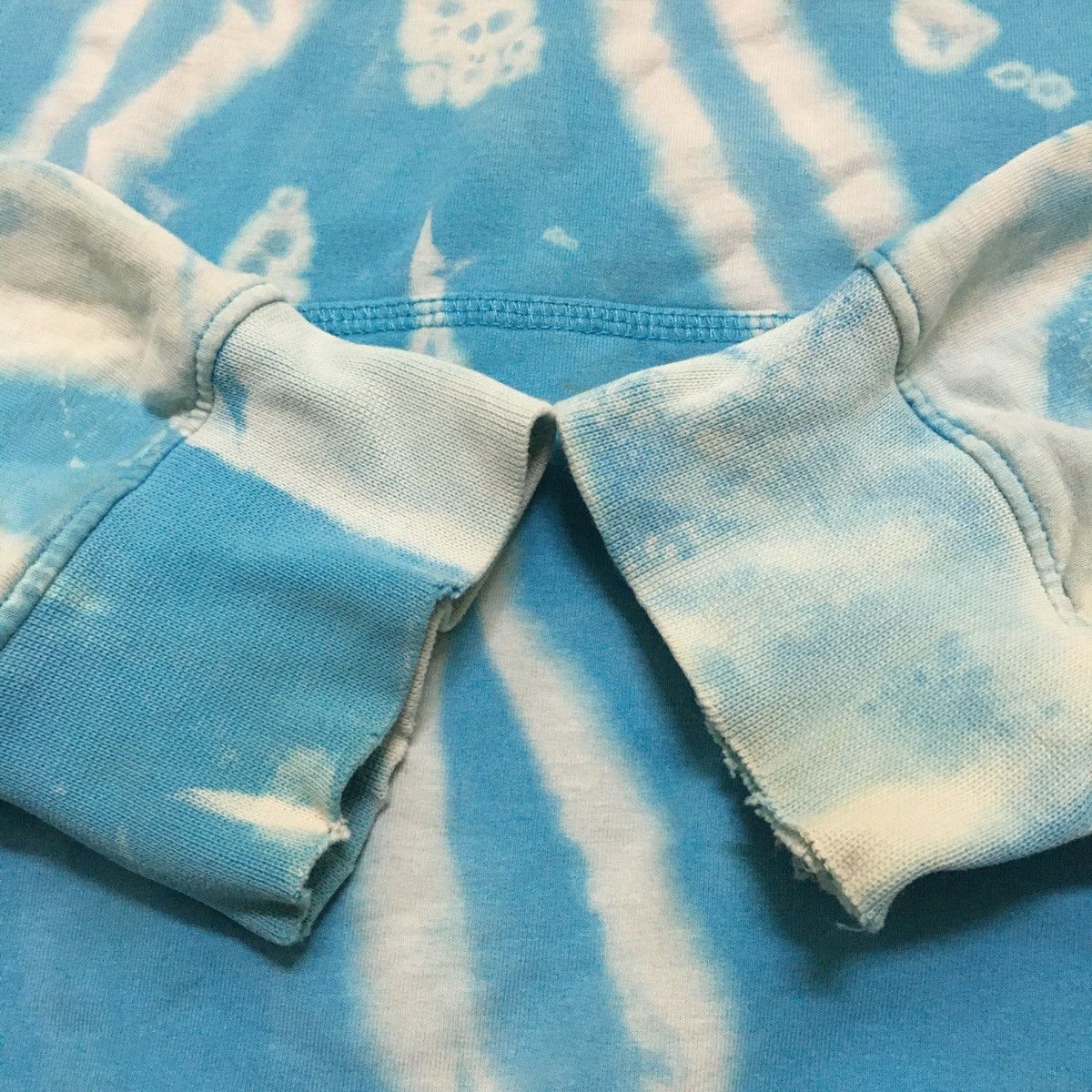 Nike ACG Distressed Y2K Nike ACG Cetre Logo Custom Tye Dye Hoodies Size US XL / EU 56 / 4 - 4 Thumbnail