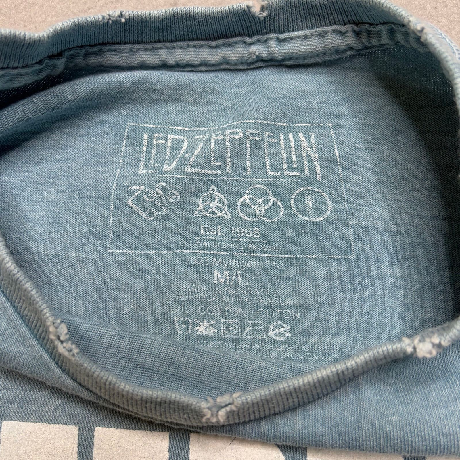 Led Zeppelin Led Zeppelin Distressed Band T Shirt Men’s M/L Blue 1969 Size US L / EU 52-54 / 3 - 3 Thumbnail