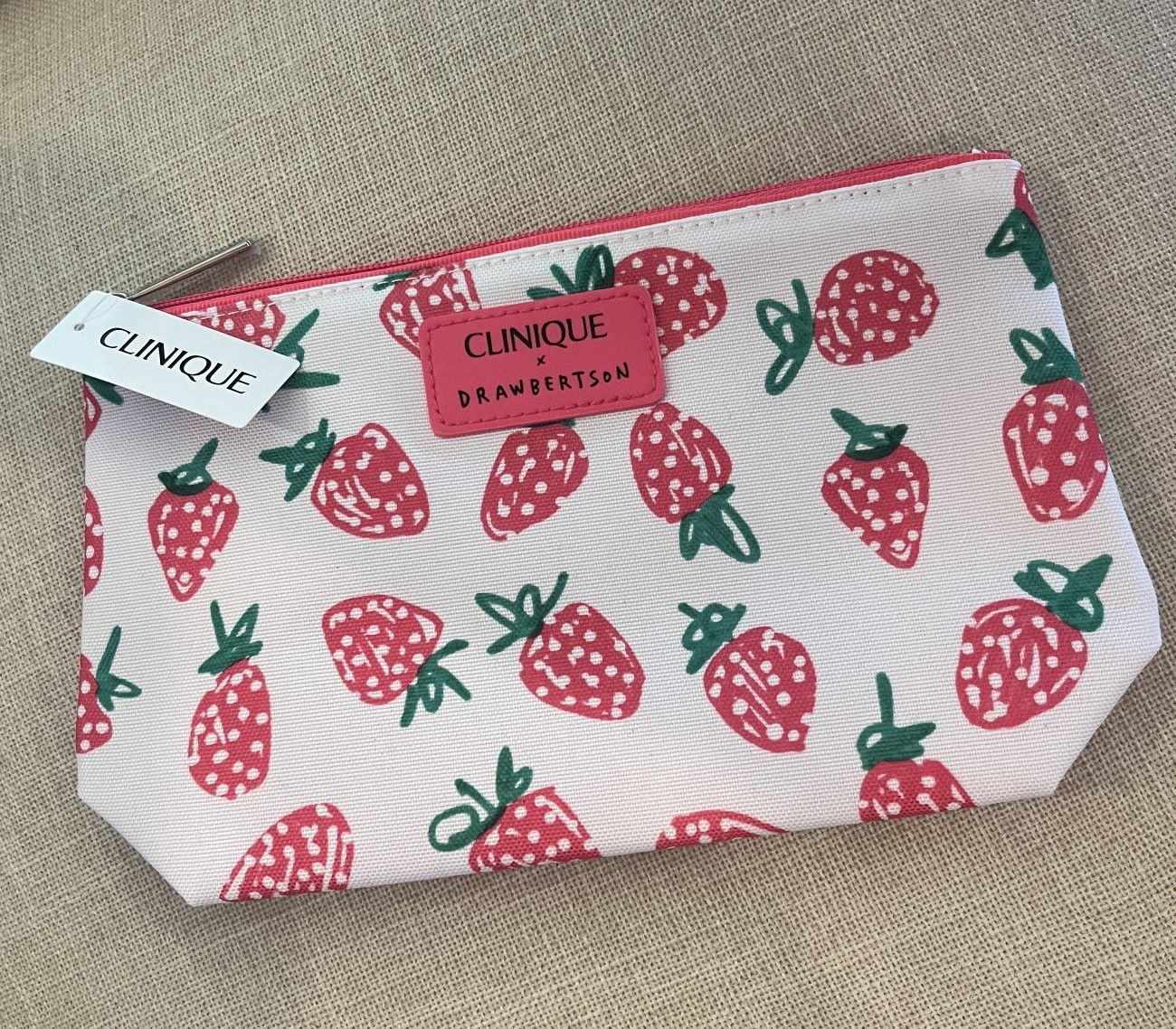 Other Cosmetic Bag Clinique Pink and White Strawberry Print New Size ONE SIZE - 1 Thumbnail