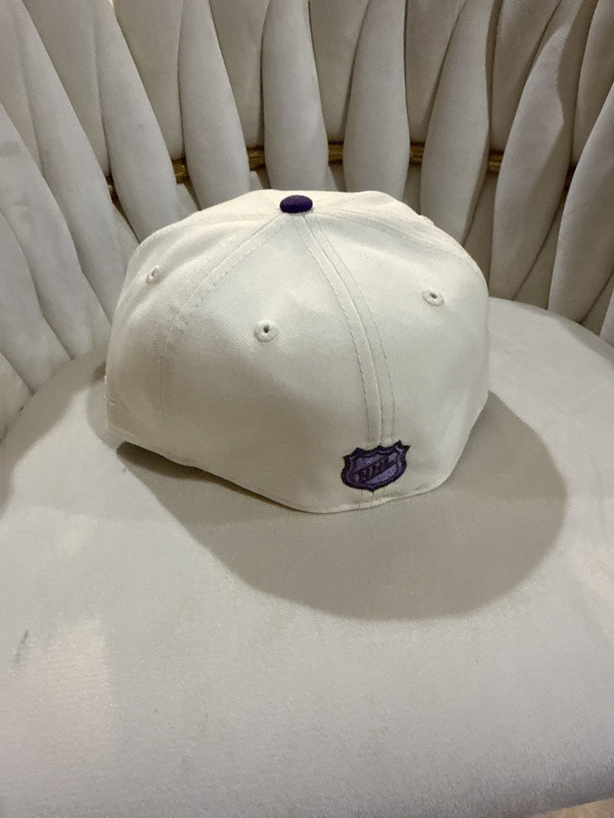 New Era 59Fifty Chicago Blackhawks “Hockey Fights Cancer” 7 Size ONE SIZE - 2 Thumbnail