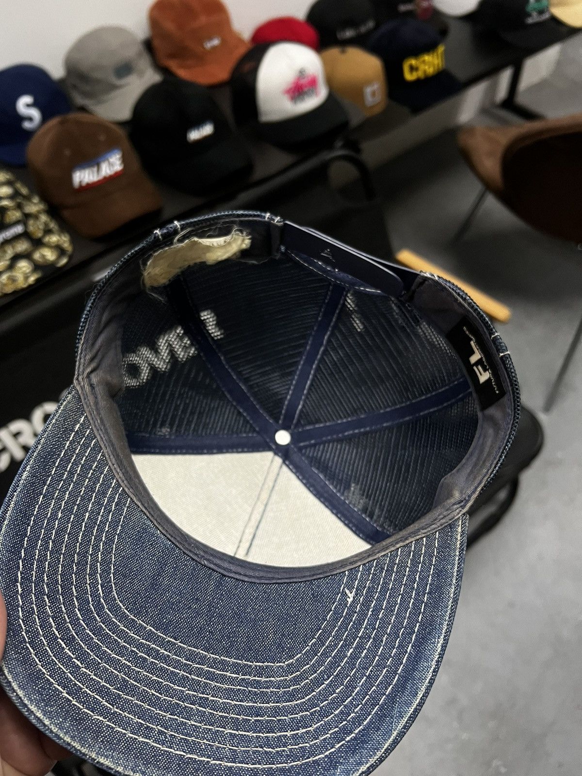Futura × Japanese Brand VTG Futura Laboratories Trucker Cap Size ONE SIZE - 2 Thumbnail