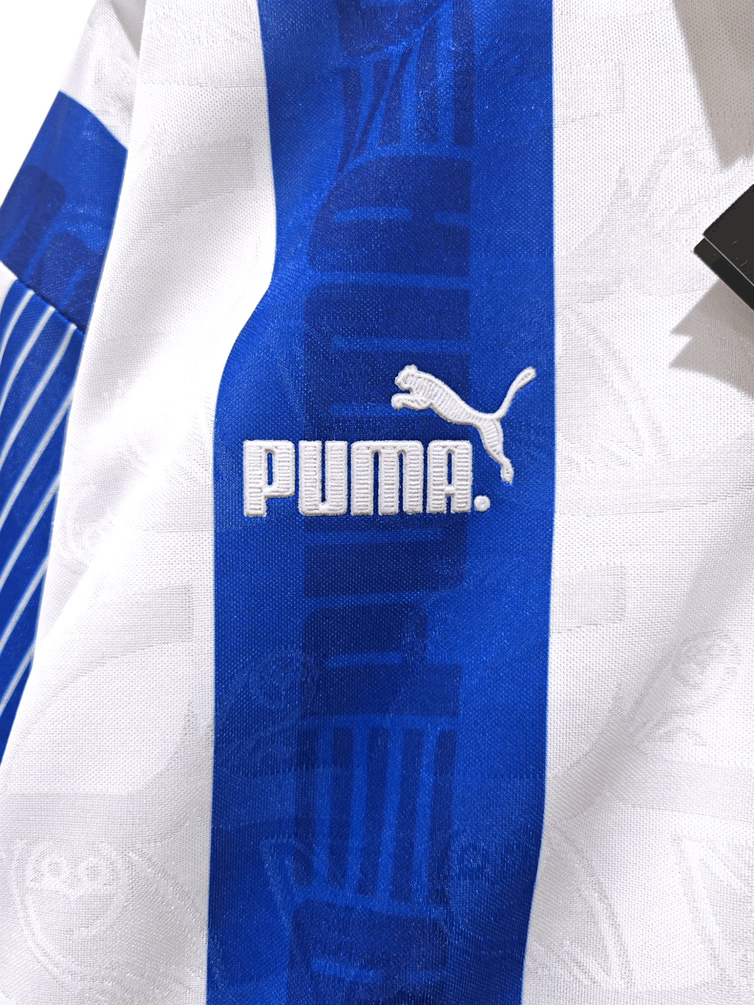Puma 🏴󠁧󠁢󠁥󠁮󠁧󠁿 BNWT Sheffield​ ​Wednesday​ Home​ 1993-1995​ Size US M / EU 48-50 / 2 - 6 Thumbnail