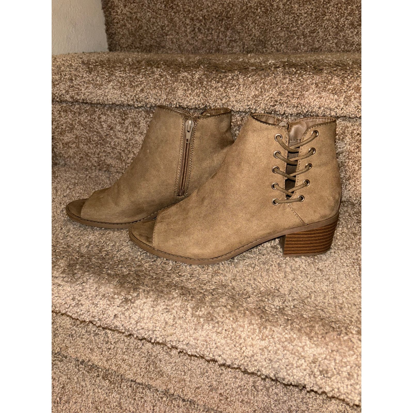The Unbranded Brand Madden Girl Size 5 Booties (Women 7) Size US 5 / IT 35 - 1 Thumbnail