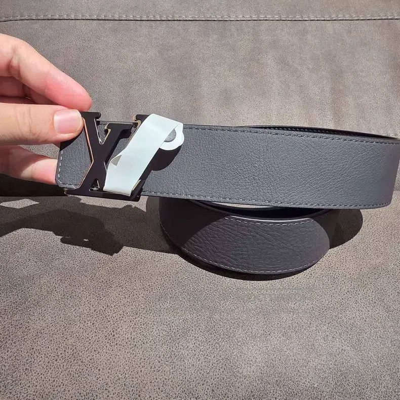 Louis Vuitton Louis Vuitton Three-layer LOGO calfskin leather belt Size ONE SIZE - 3 Thumbnail