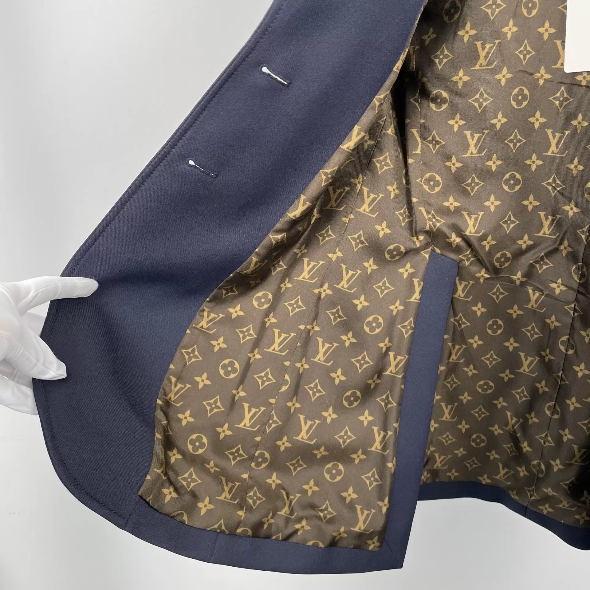 Louis Vuitton LV Preppy Badge Blazer Navy 36 Size XS / US 0-2 / IT 36-38 - 9 Thumbnail