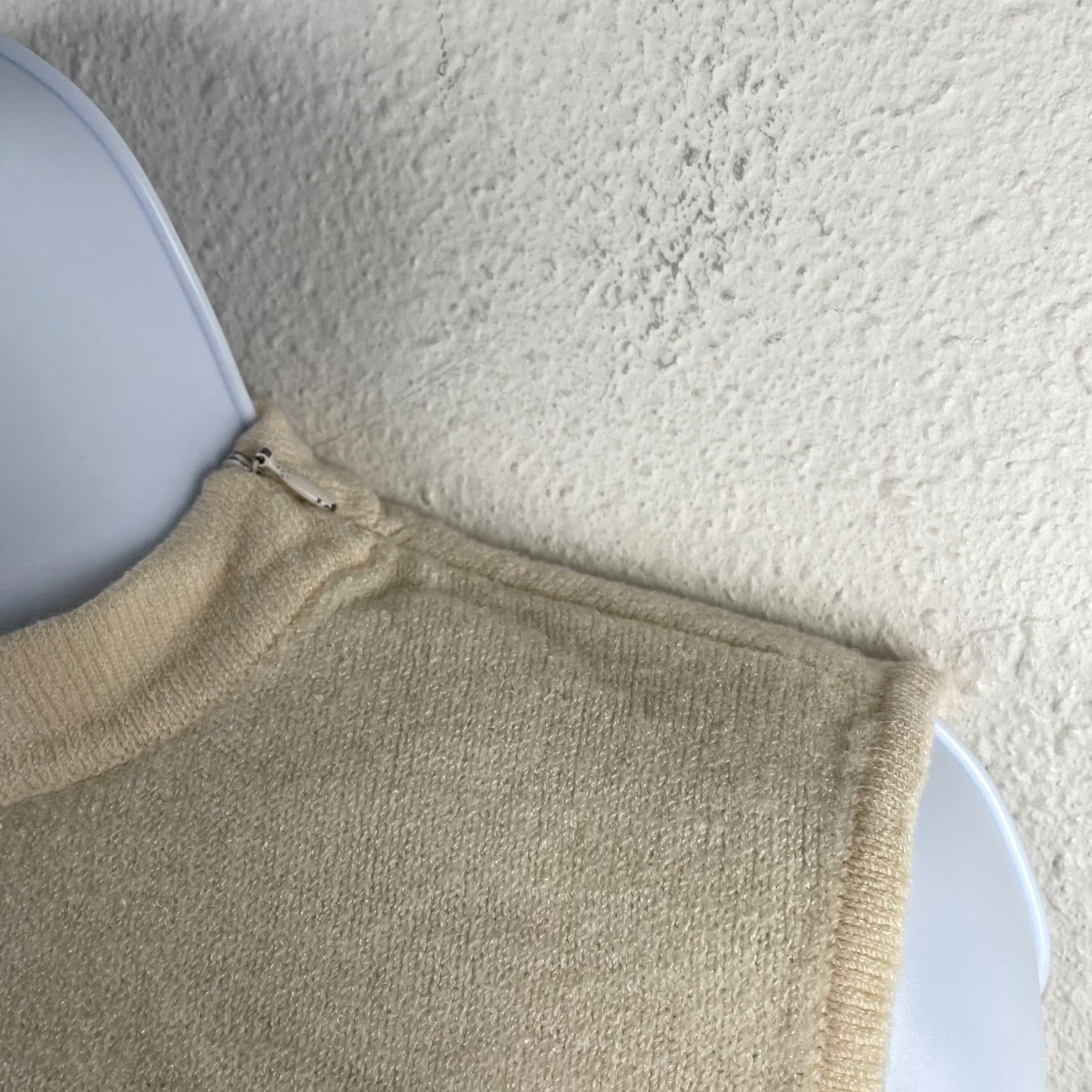 St. John VINTAGE St John Shirt Womens Cropped Sleeveless Wool Knit Cream White Size S 2001 Size S / US 4 / IT 40 - 3 Thumbnail